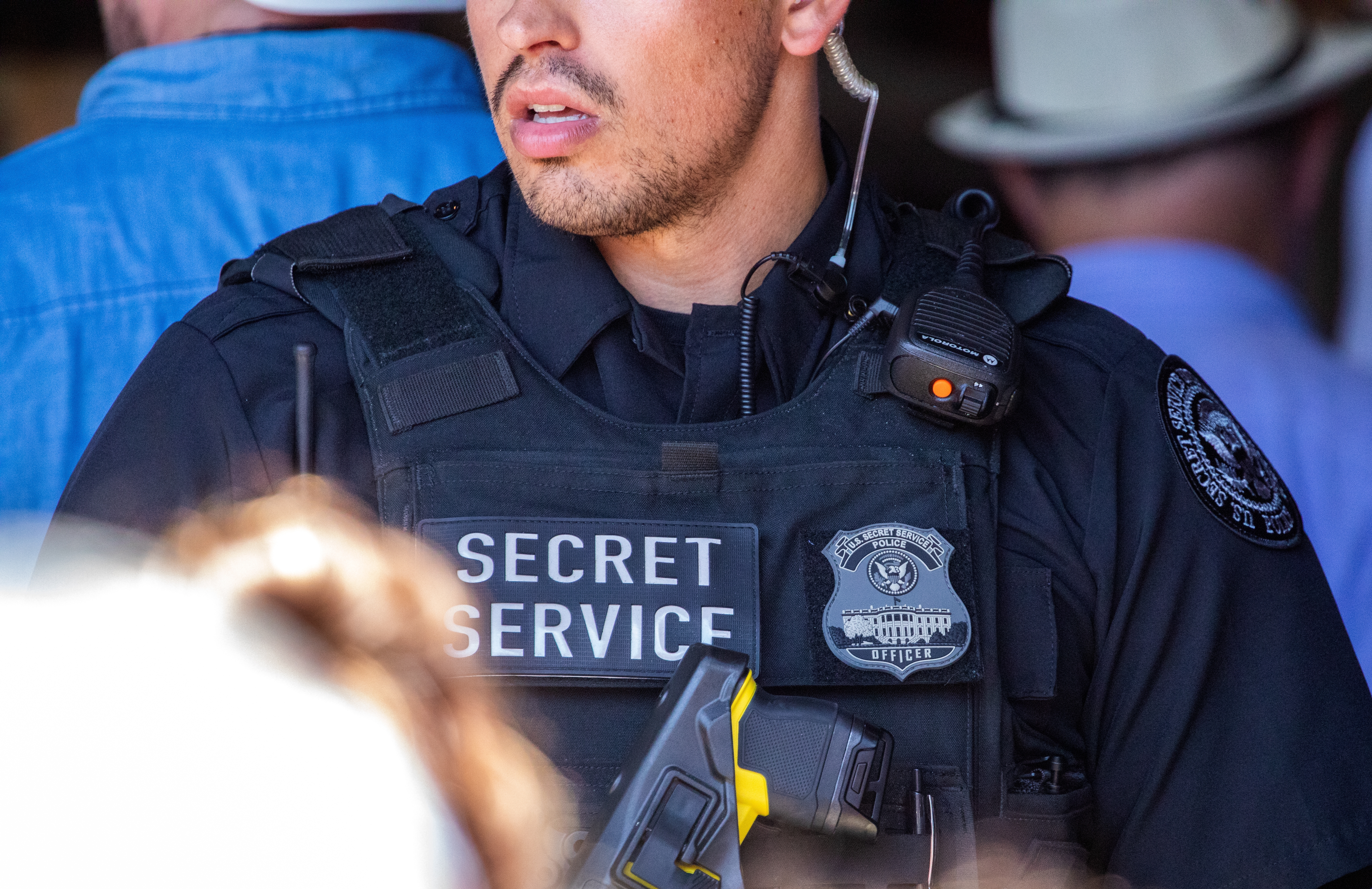 Revelan nuevo video que muesta a Cole Allen disparando a un agente del Servicio&hellip;