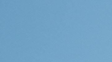 Expertos insisten en la importancia de beber mucha agua durante los meses de calor y no salir a las calles en horas de mayor temperatura.