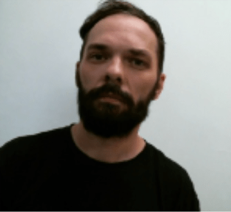 John Young Cotter Johnstone, inmigrante ilegal procedente del Reino Unido,