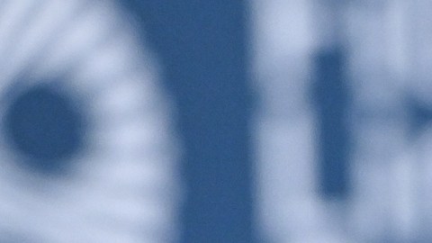 George Clooney prefiere no revisitar sus proyectos cinematográficos.