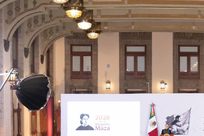 Sheinbaum llama a festejar con "respeto" durante el partido de México contra Ecuador