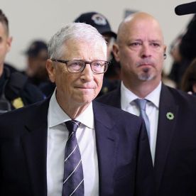 Bill Gates a su llegada al Capitolio de EE.UU. para prestar declaración ante la Comisión de Supervisión de la Cámara de Representantes.