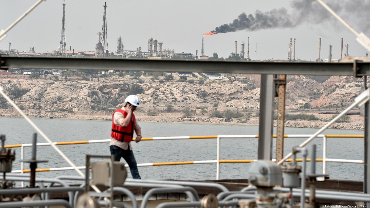 Estados Unidos suspende sanciones al petróleo iraní hasta el 21 de agosto