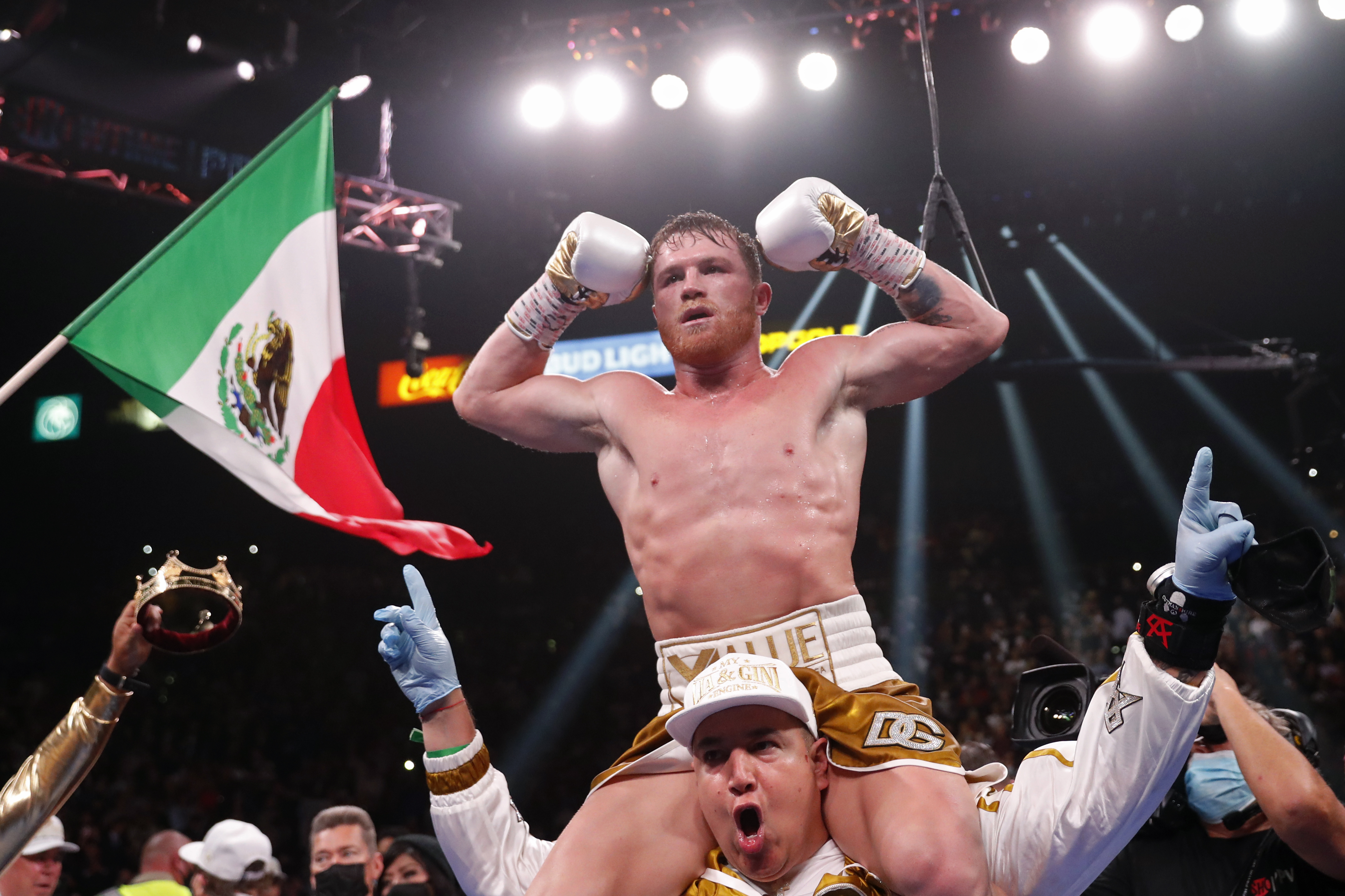 El Canelo Álvarez hizo jugosa apuesta a favor de México para el inicio del Mundial 2026