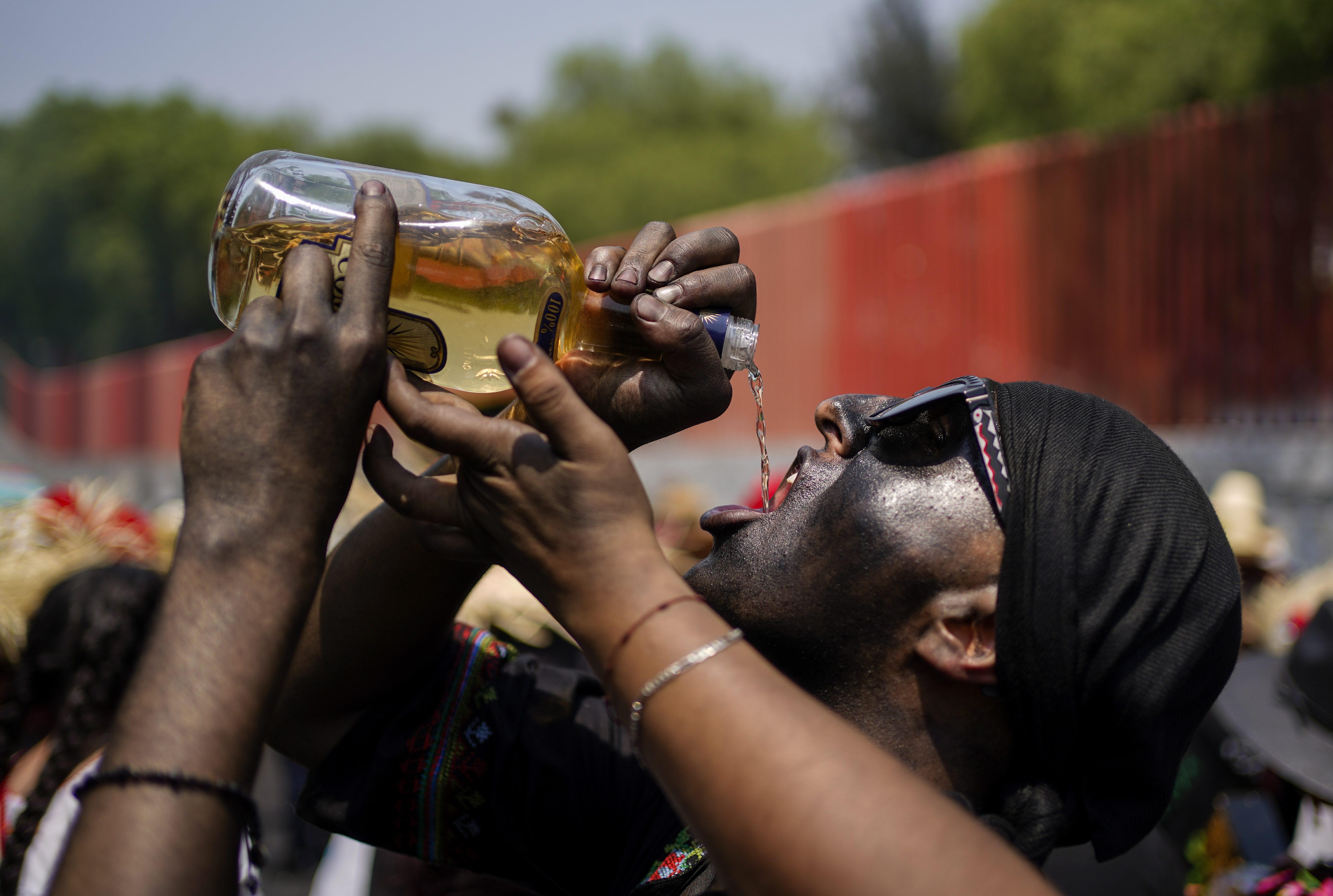 Cuatro muertos y casi 40 intoxicados por tequila adulterado en una fiesta de quinceañera en México