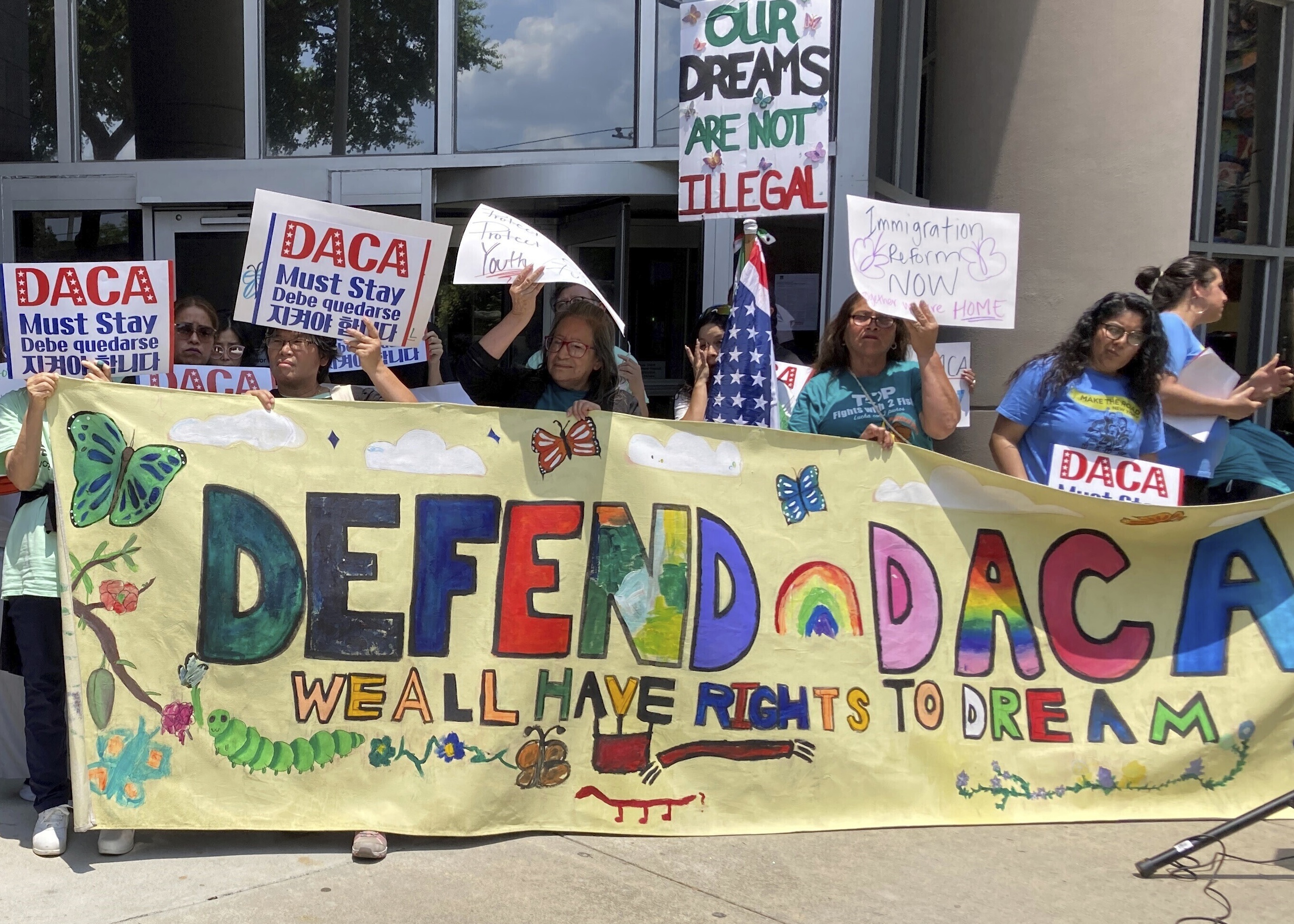 A 14 años de DACA, 'Dreamers' en la mira de las deportaciones