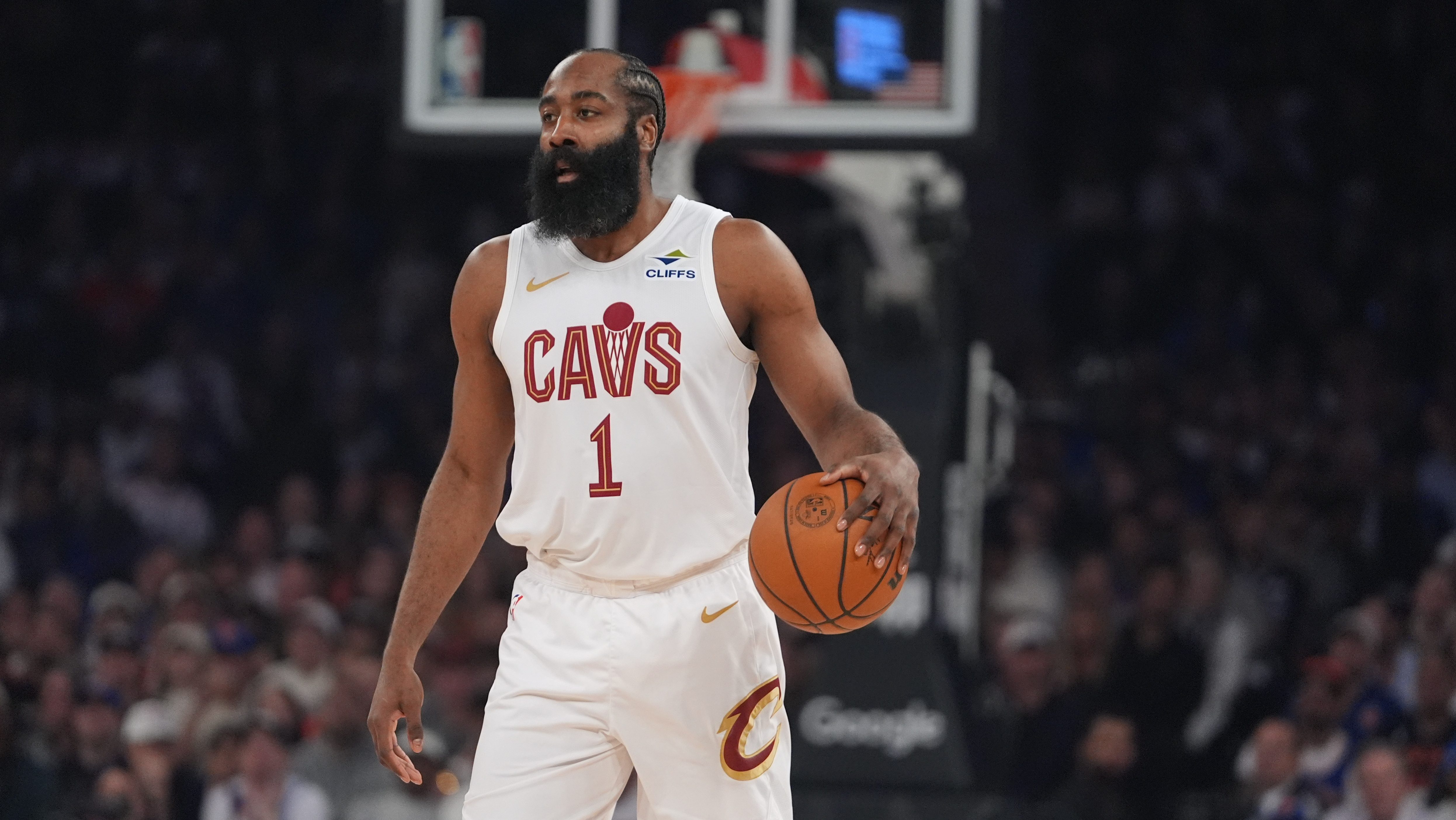 James Harden es arrestado por portación ilegal de arma