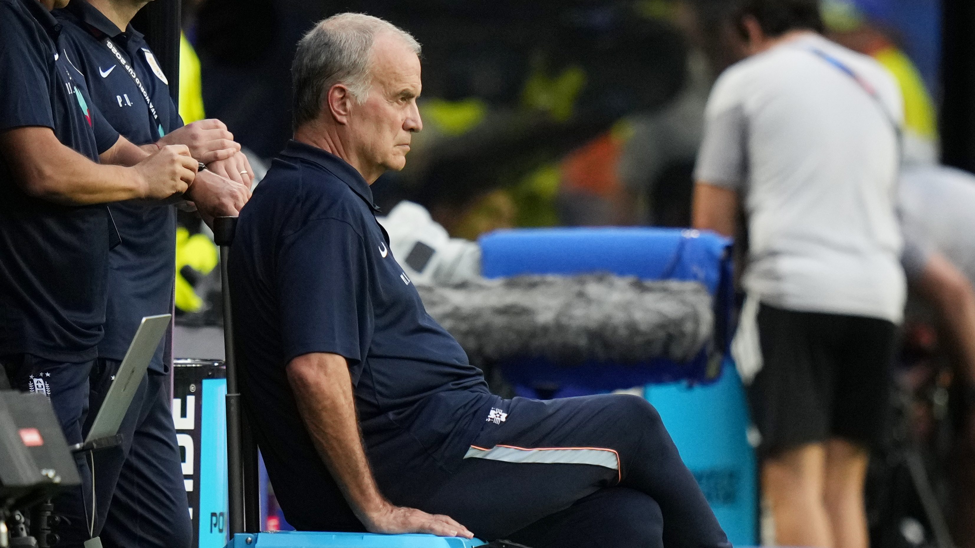 "No soy modelo": Marcelo Bielsa se negó a mirar a la cámara en la sesión fotográfica del Mundial 2026