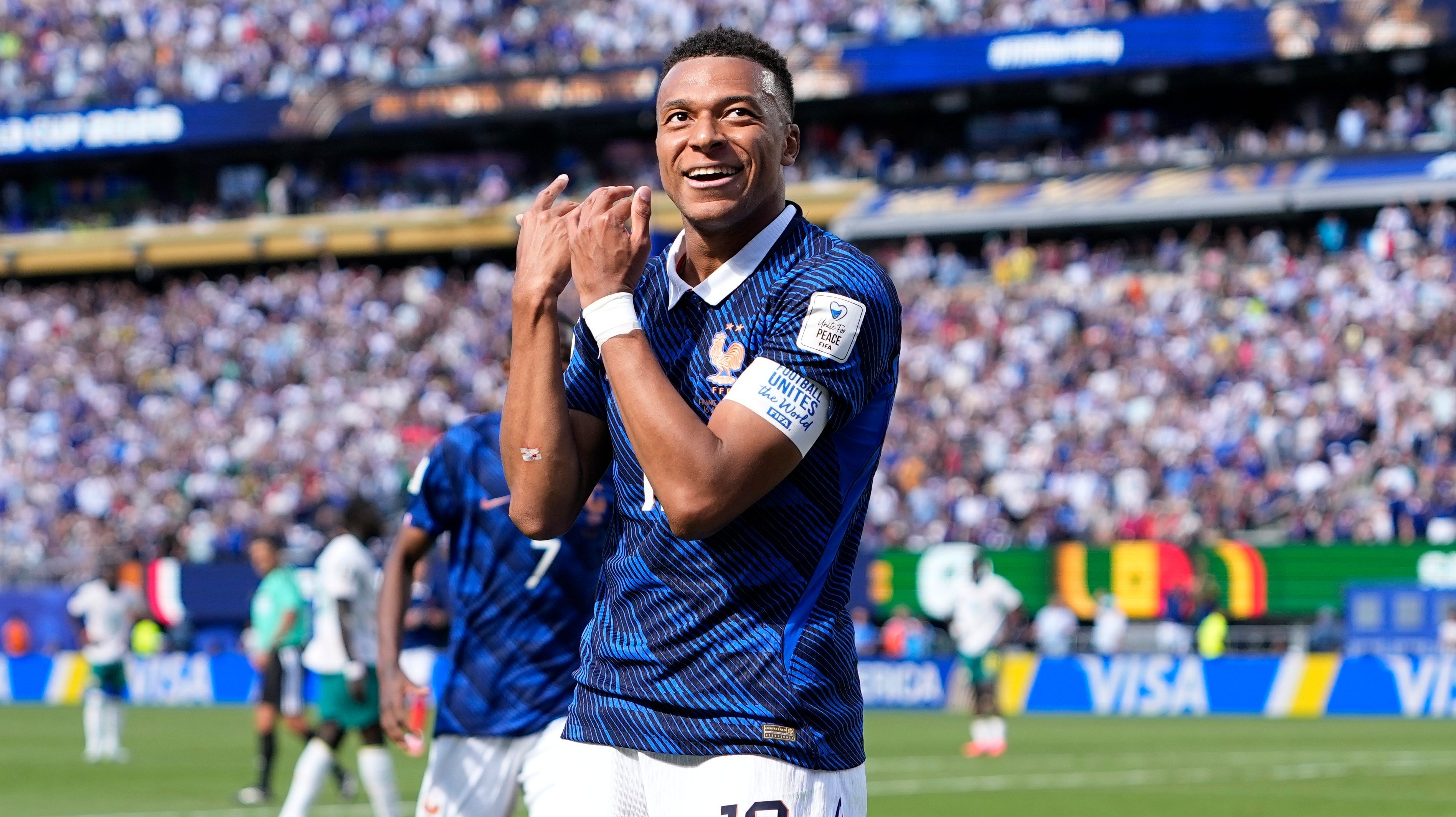 Mbappé llegó a 14 goles en Mundiales y ya es el máximo artillero en la historia de Francia