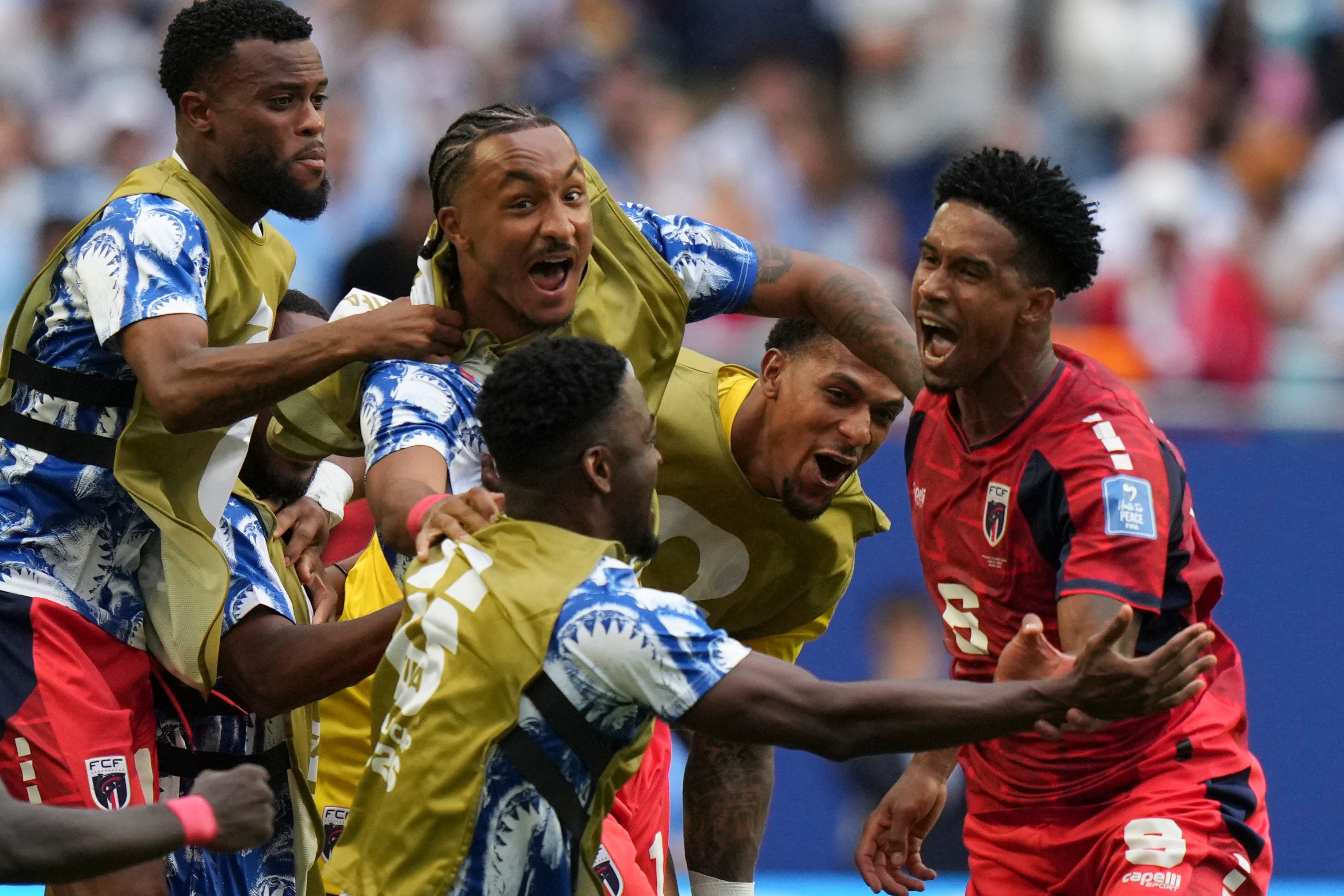 Cabo Verde sigue haciendo historia y rescata un empate ante Uruguay, que queda contra las cuerdas