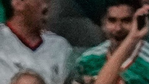 El público en el Estadio Ciudad de México (Azteca) enloquece tras la anotación de Mateo Chávez (20), la cual encaminó a la selección mexicana a una memorable victoria de 3-0 contra Chequia.