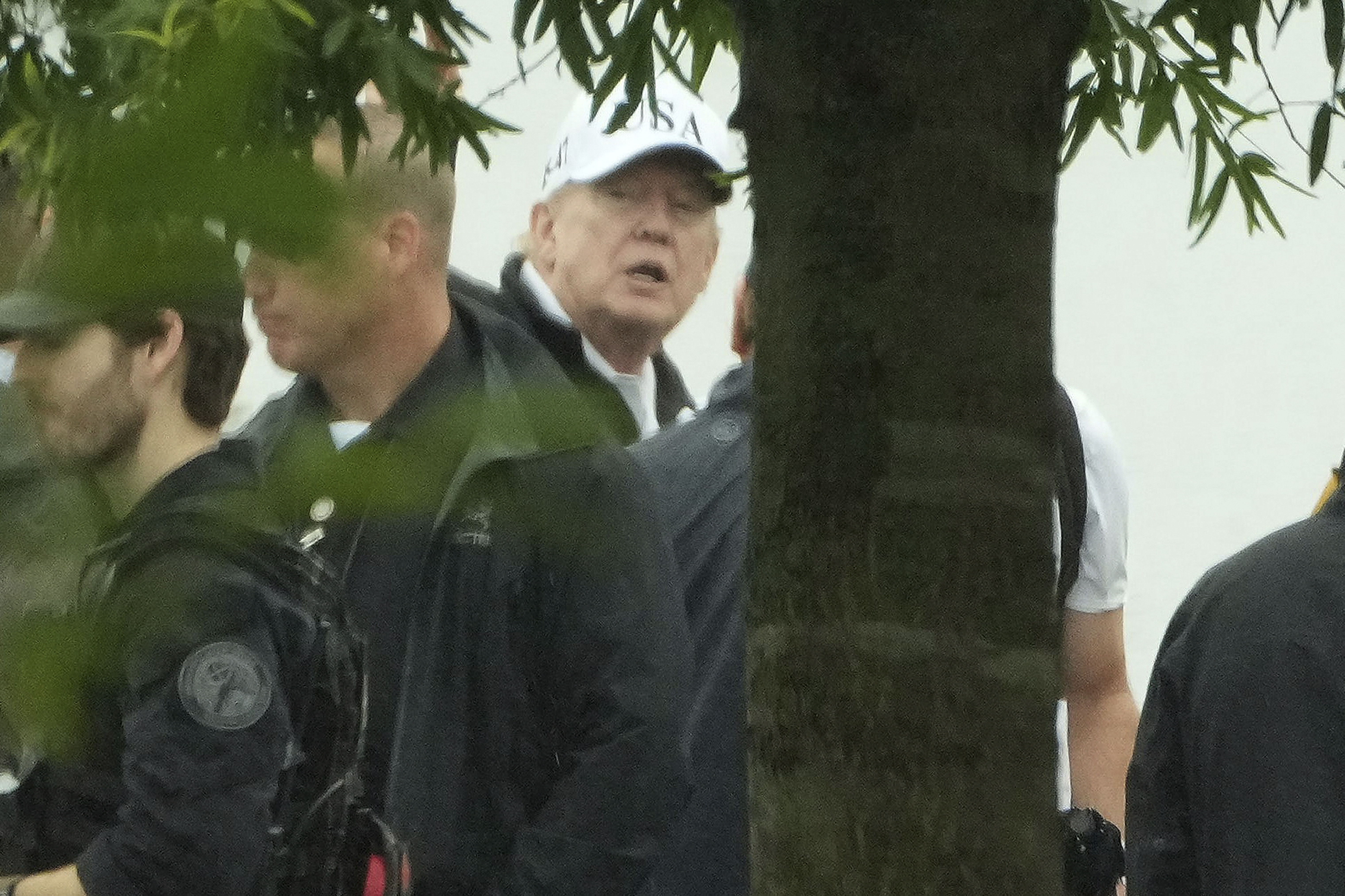 Trump insiste en que Irán solicitó una reunión que se celebrará mañana en Doha