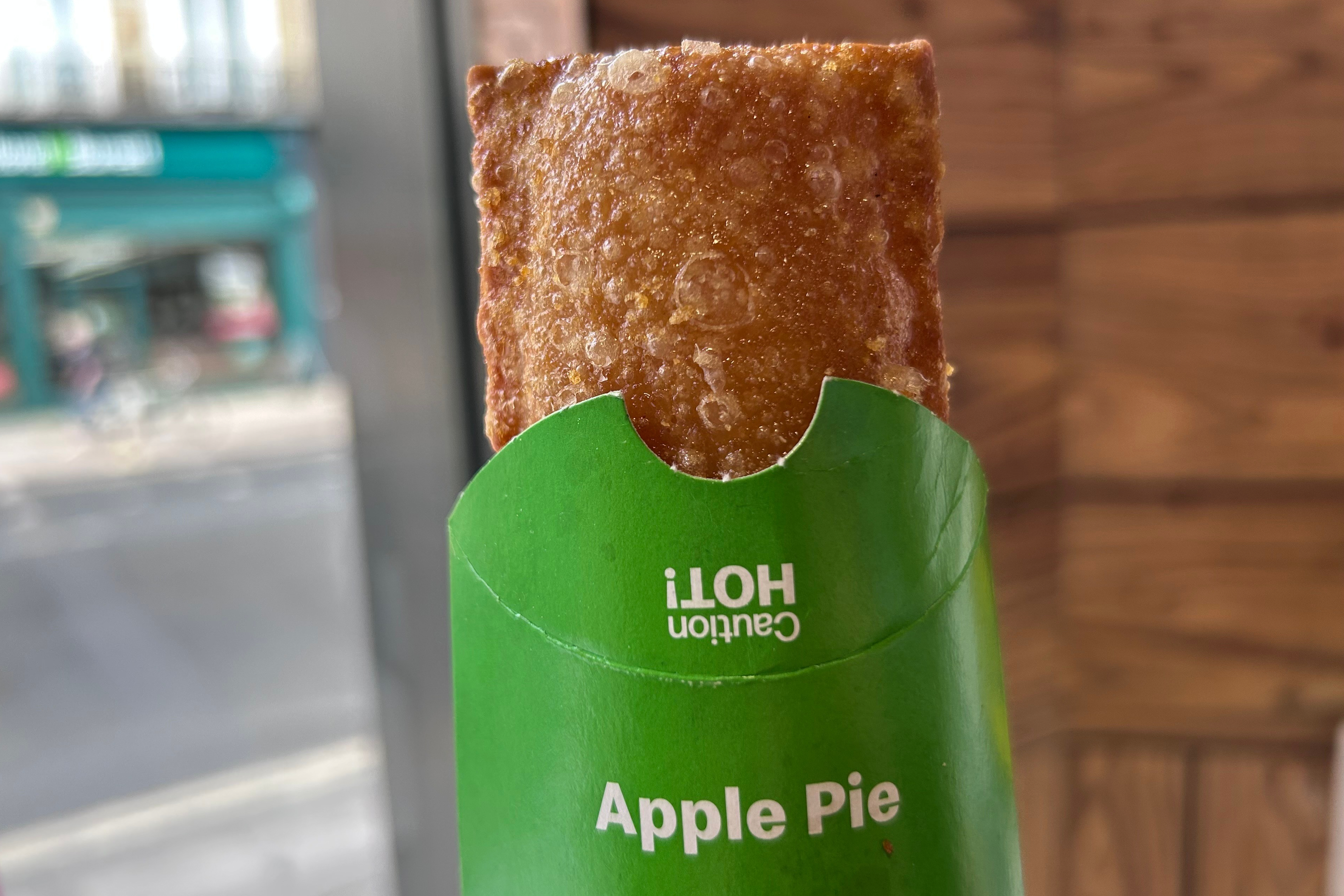 Cadena de comida rápida ofrecerá de nuevo su famoso pastel de manzana frito para celebrar el 250 aniversario de EE.UU.