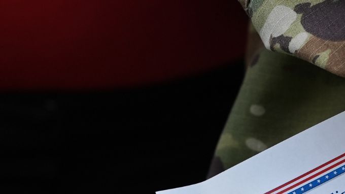 Democracy Forward presentó una demanda para conocer detalles del plan de desnaturalización del gobierno.