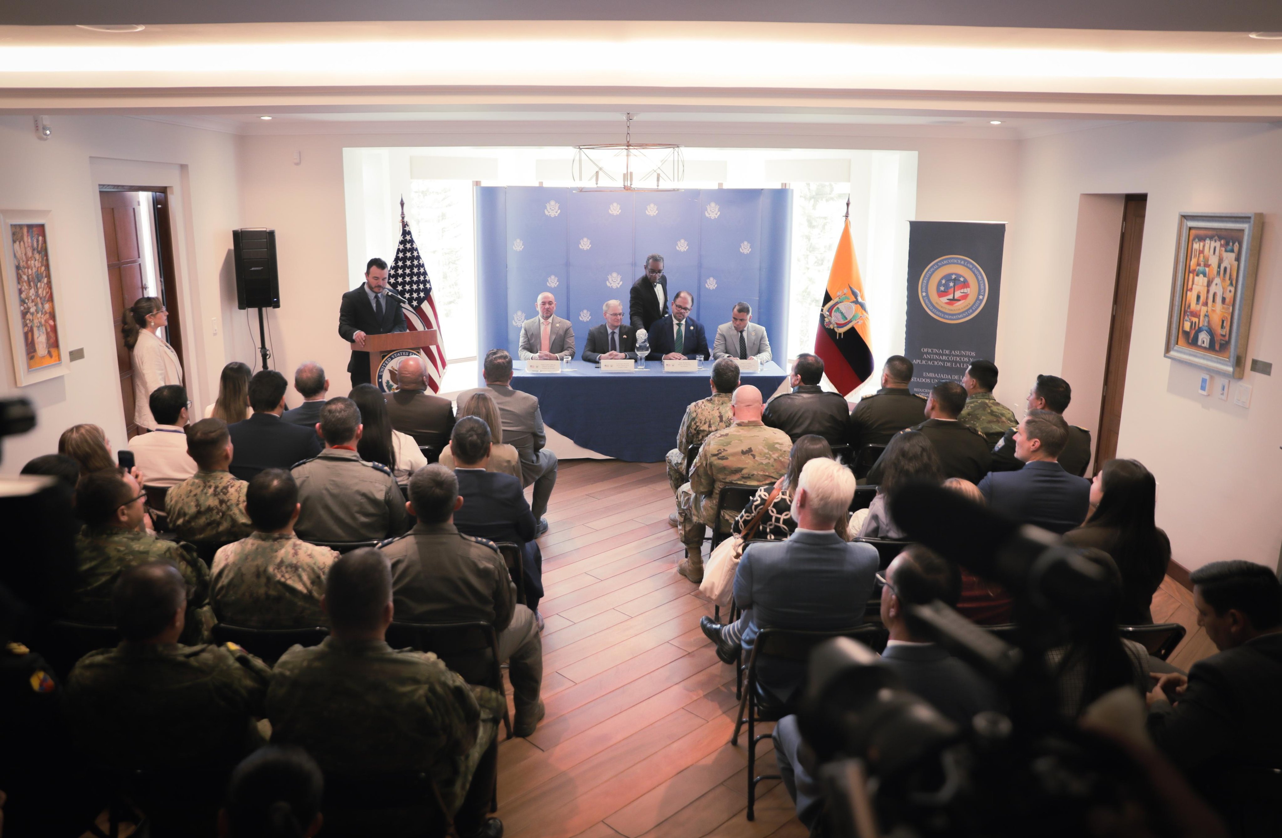 EE.UU. y Ecuador firman acuerdo para reforzar seguridad en la frontera norte ante amenazas&hellip;