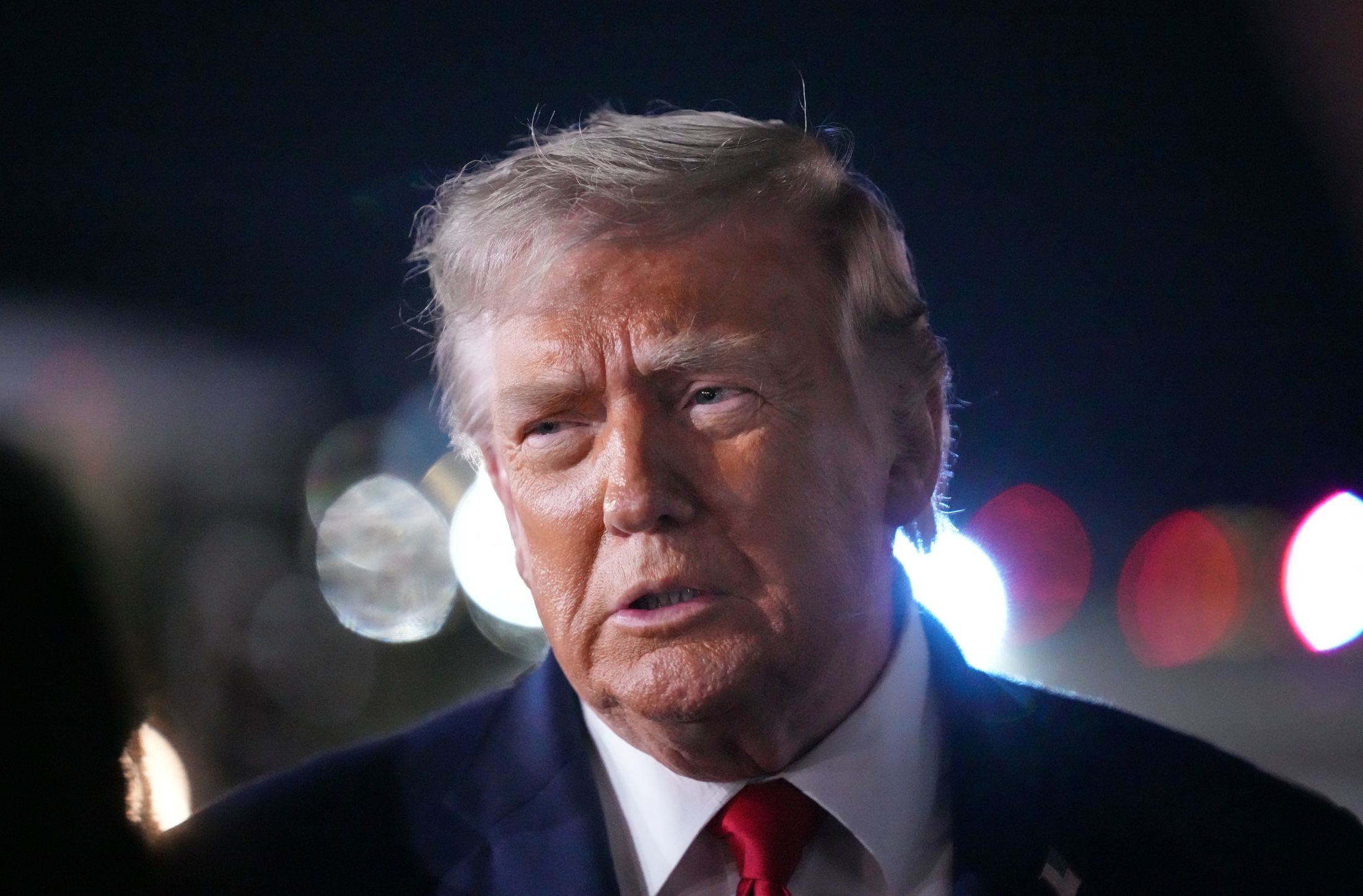Trump asegura que Irán "pagará las consecuencias" por retrasar una negociación