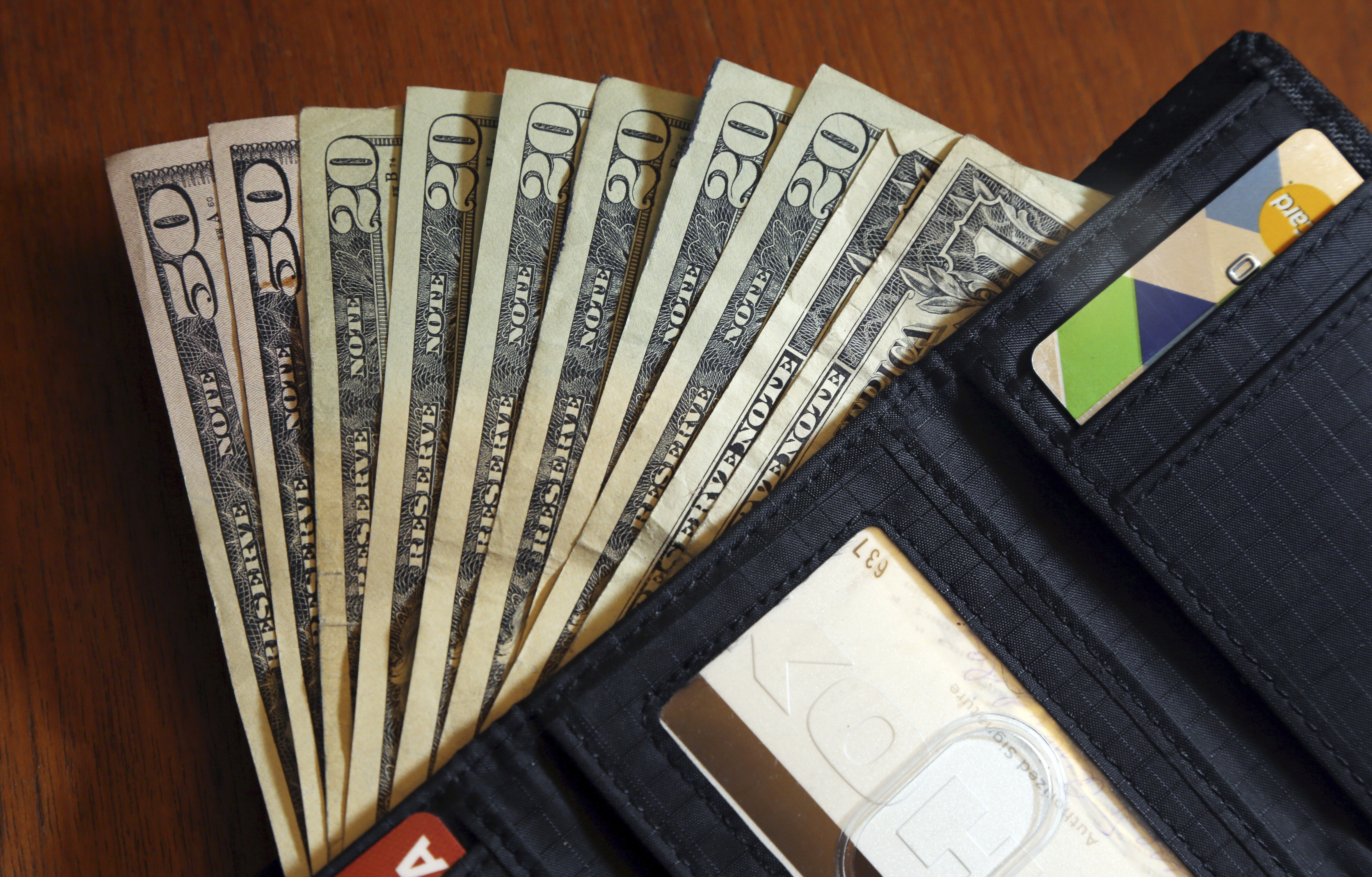 Salario mínimo aumenta el 1 de julio en ciertas ciudades del sur de California