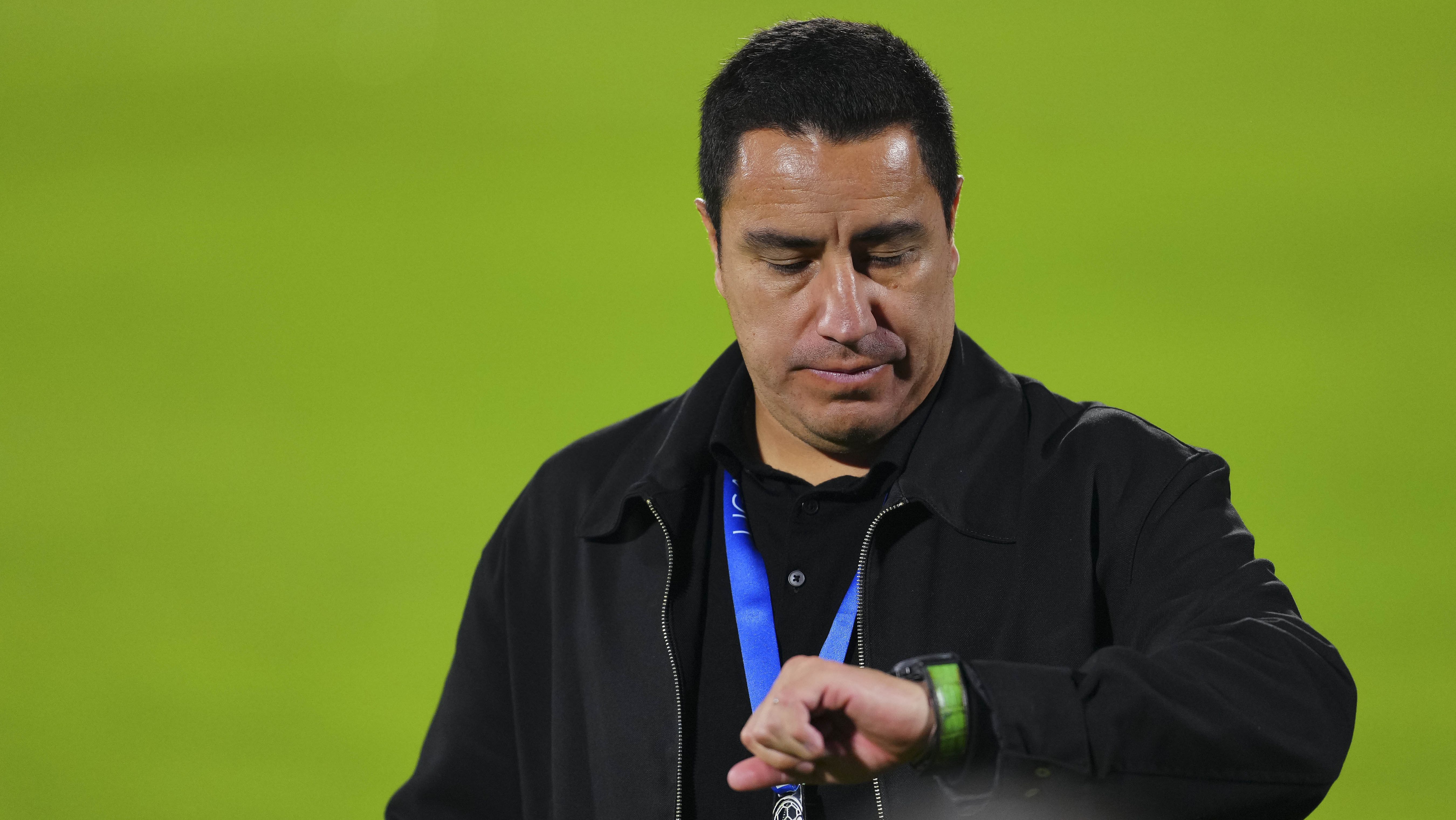 Los Pumas de la UNAM anuncian la salida de Efraín Juárez