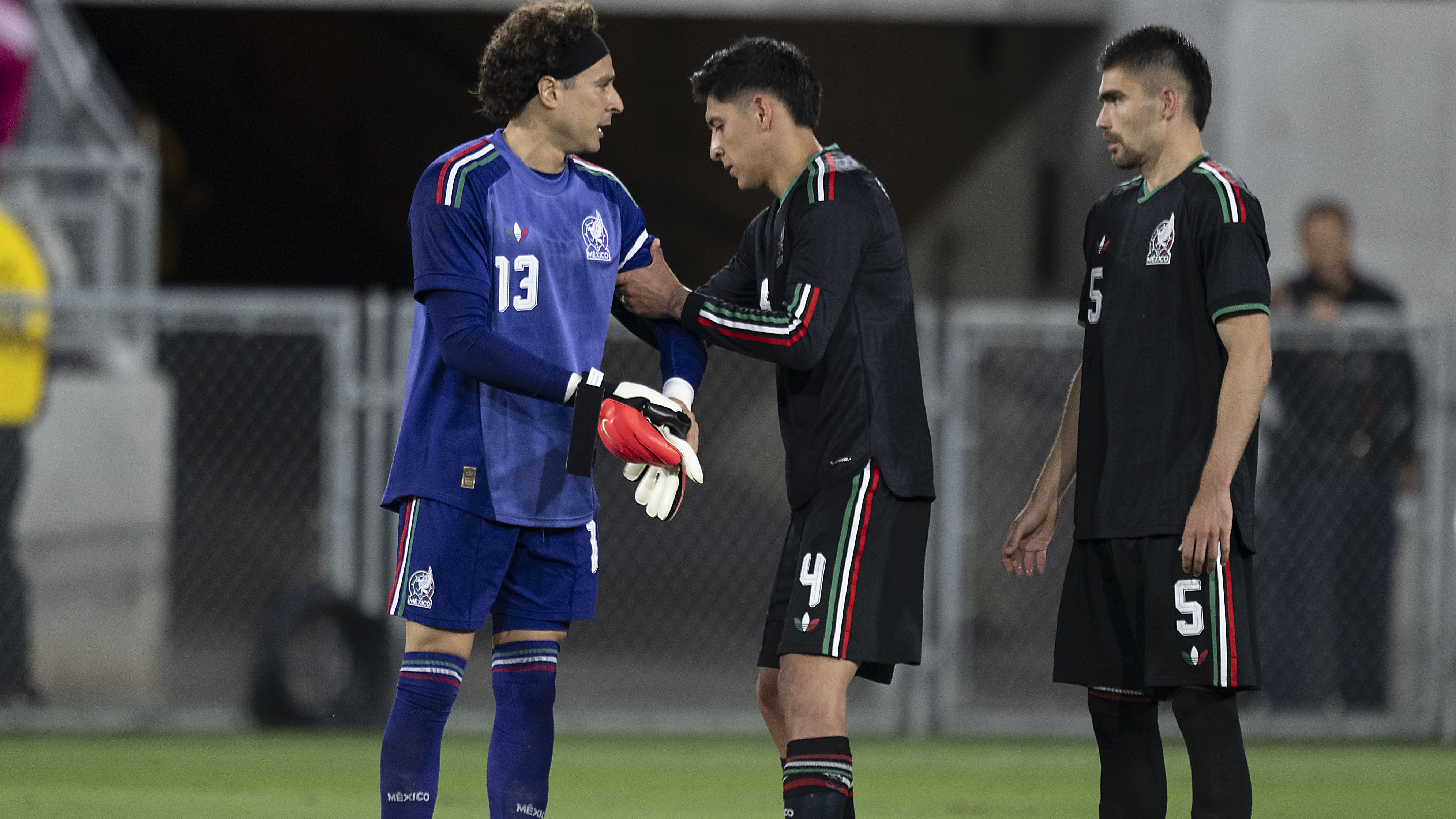 Memo Ochoa encabeza a los 12 mundialistas de Qatar 2022 que repiten en la lista de México