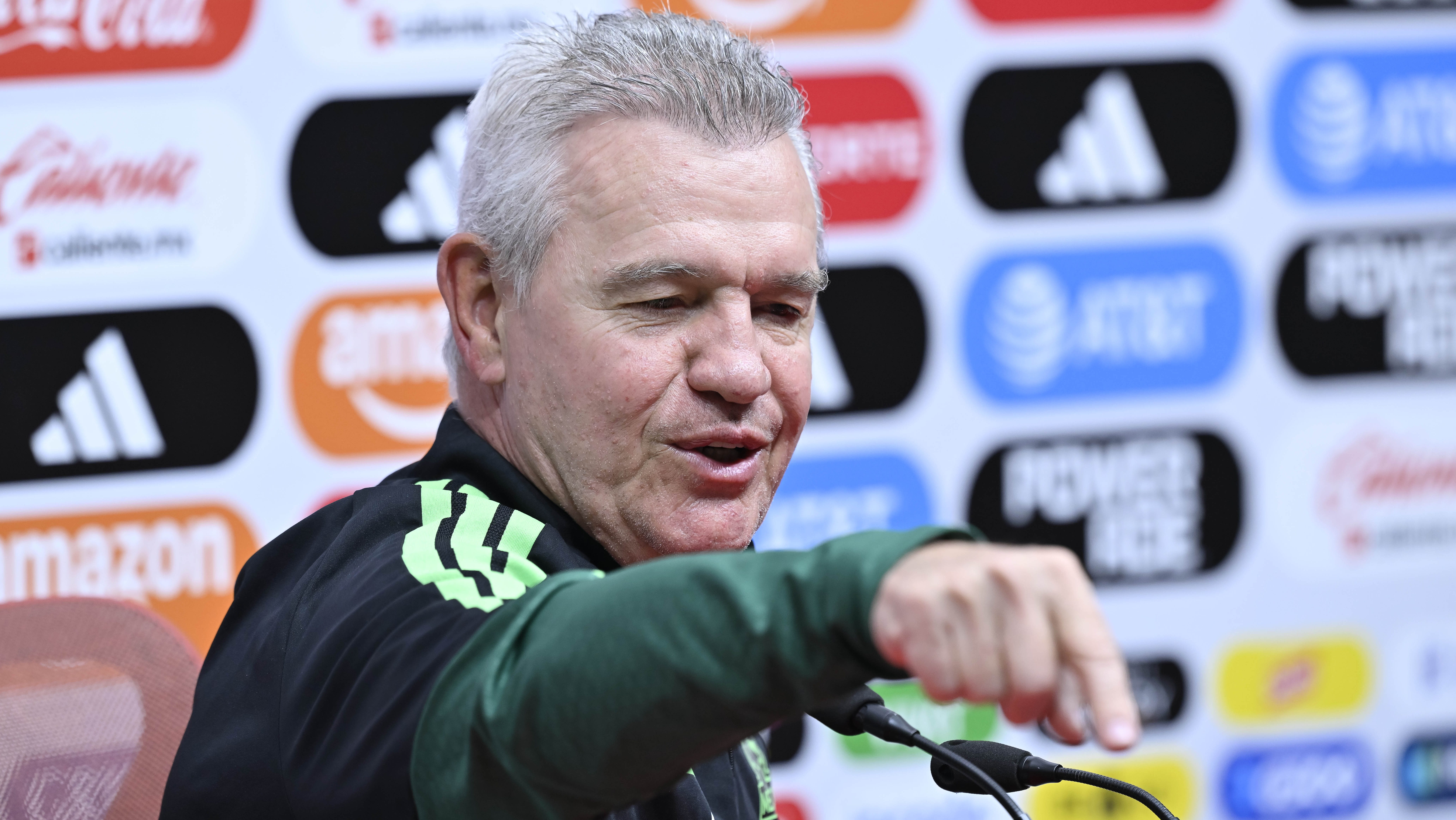 El “Vasco” Aguirre metió reversa respecto a su pronóstico de que el Mundial estaba de a “pechito”