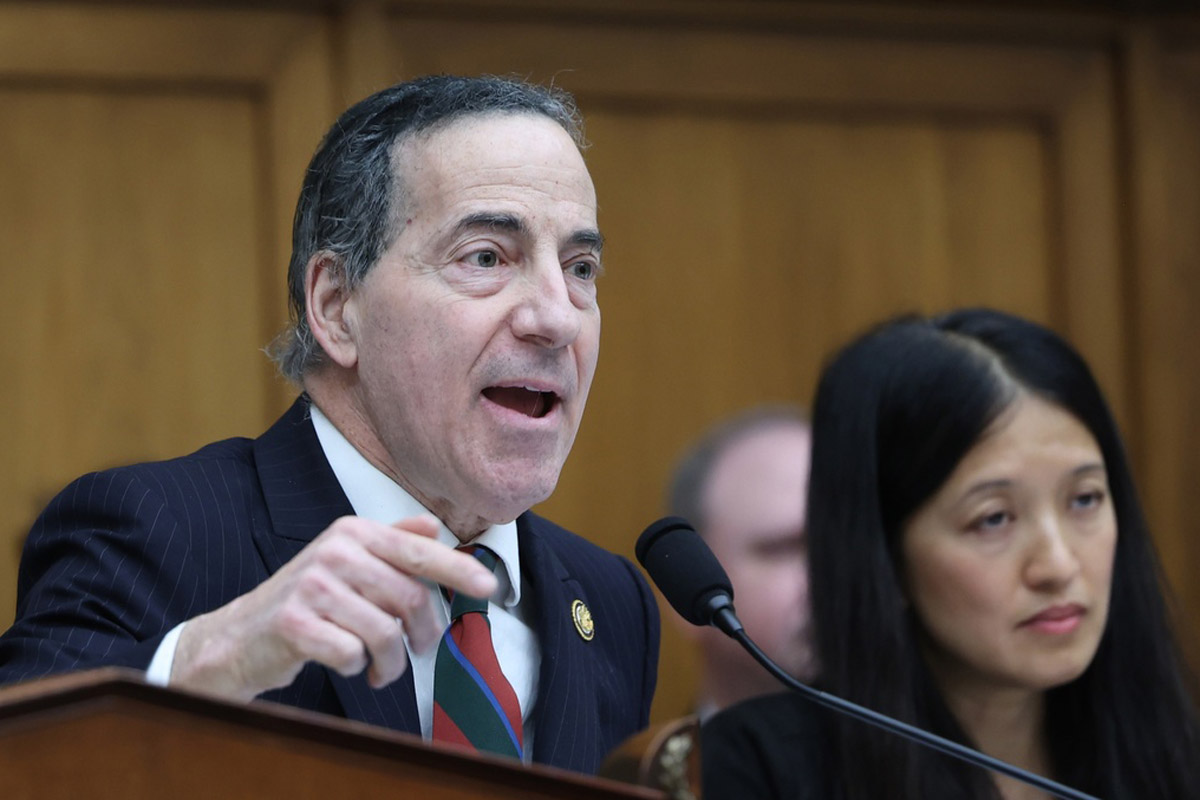Jamie Raskin exige publicar la lista completa de medicamentos que consume Donald Trump