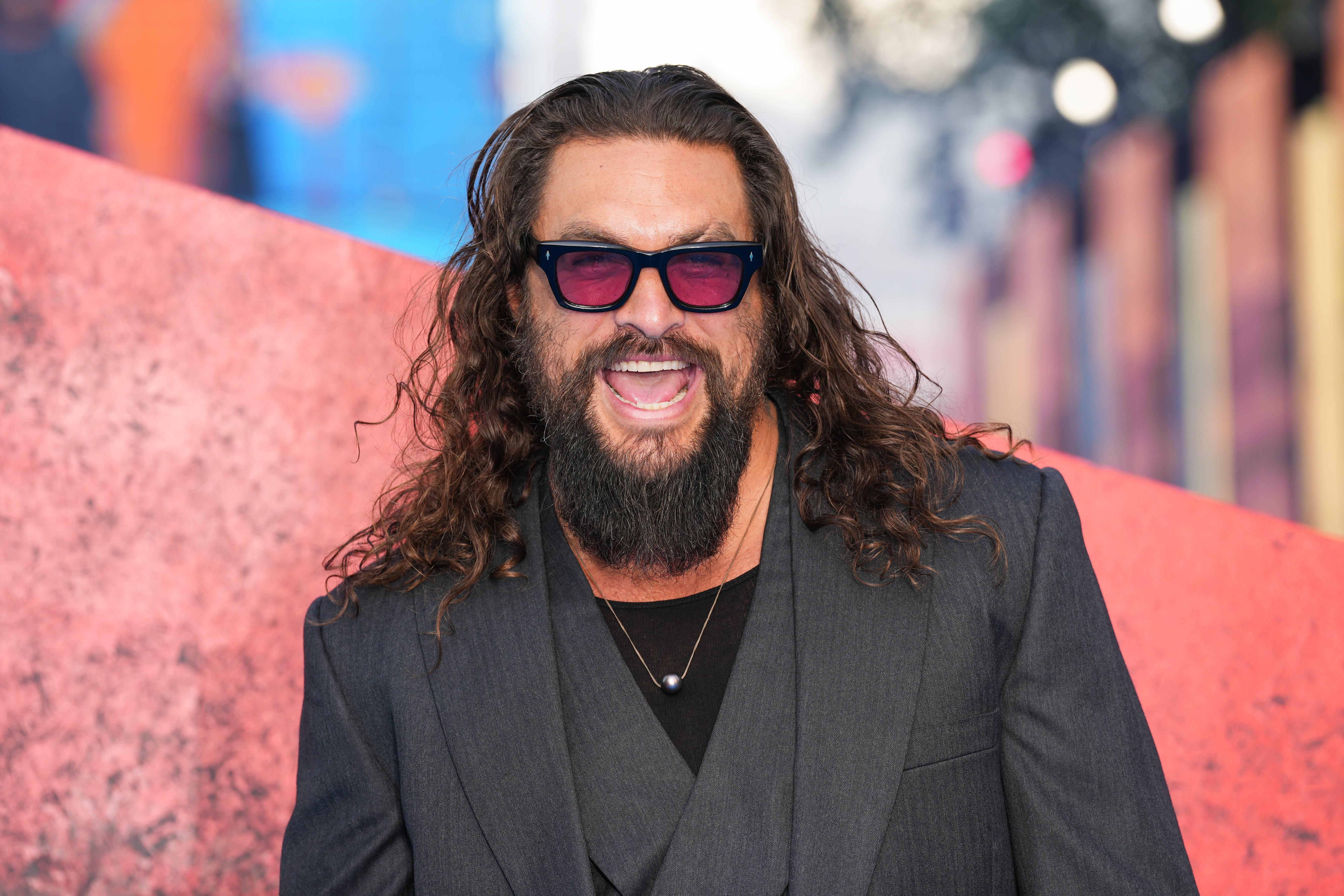 Jason Momoa reveló cual es su canción favorita de su suegro Ricardo Arjona