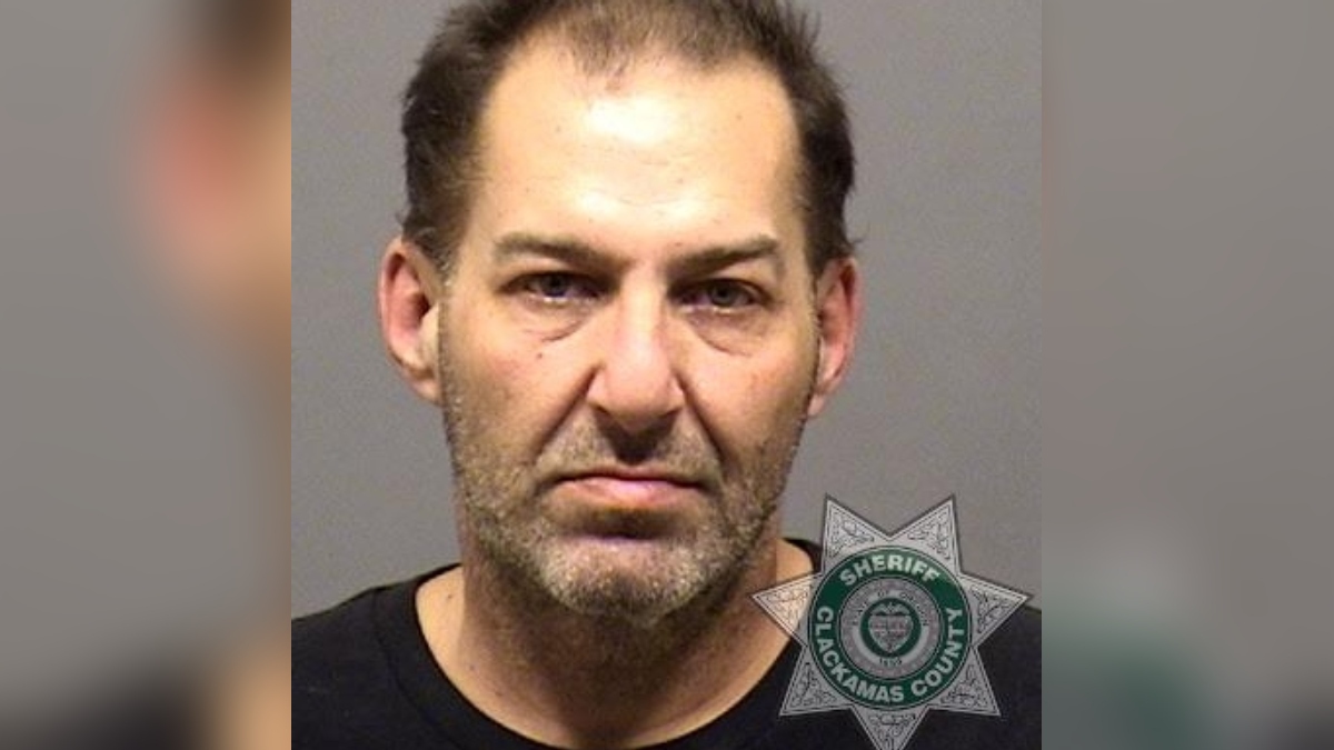 Dan cadena perpetua a hombre de Oregon que asesinó a una mujer y luego cobró su boleto ganador de lotería