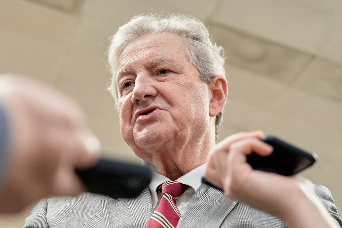 John Kennedy contempla la opción de postularse como aspirante a la presidencia