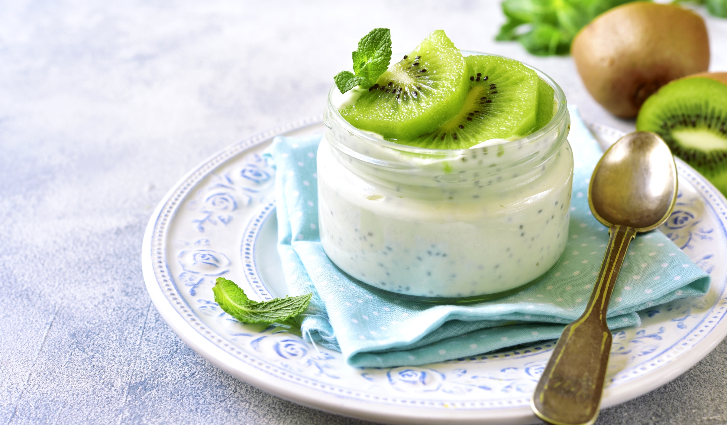 Kéfir con kiwi o arándanos: un plan de 7 días para dormir mejor sin pastillas
