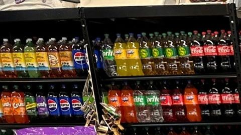 La inflación y los salarios estancados pesan sobre hogares latinos y afroamericanos en el país.