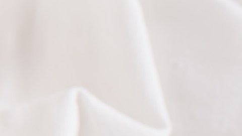 Calostro bovino, una tendencia de salud en ascenso: ¿es tan beneficioso como lo sugieren?, ¿qué dice la evidencia?