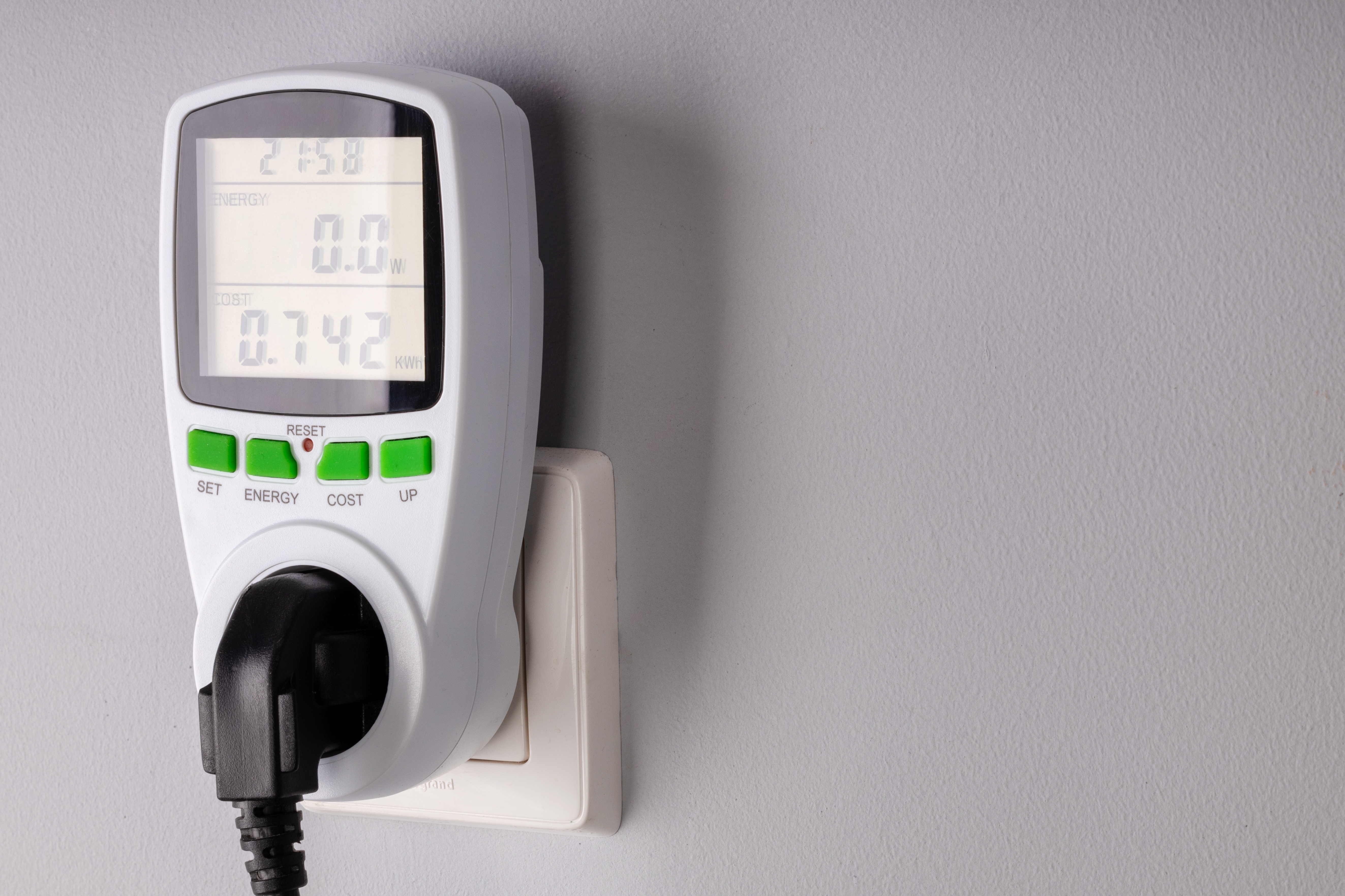 Dispositivo de Amazon de $9.99 te puede ahorrar $100 en facturas eléctricas: así lo hace