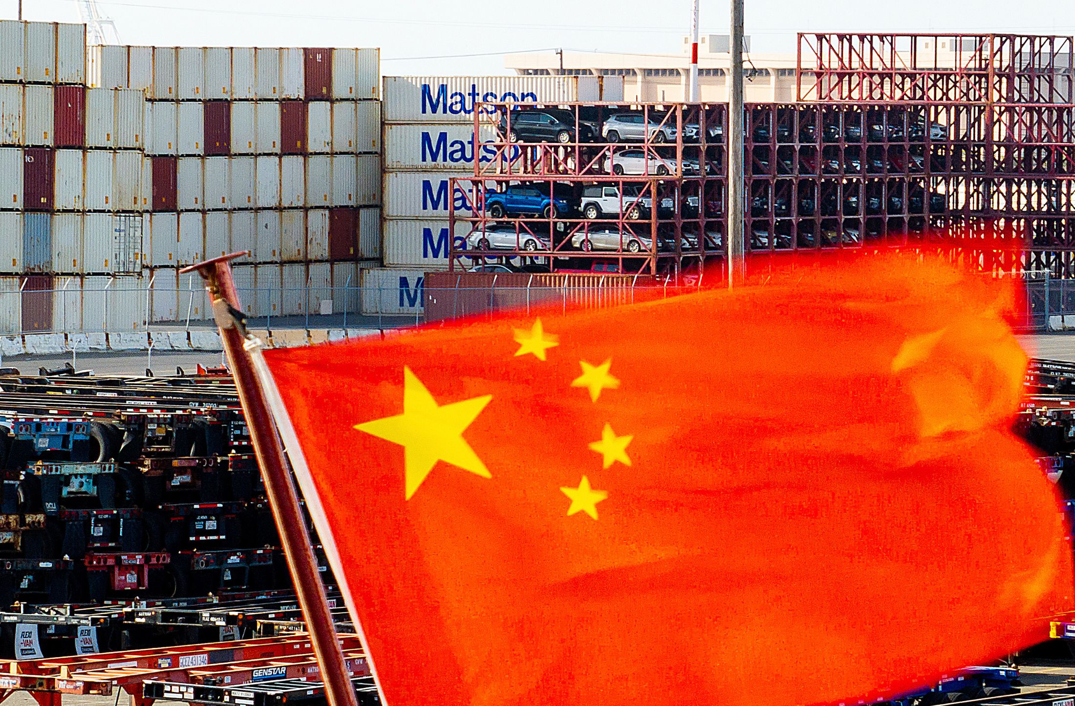 China expresa preocupación por nueva escalada entre EE.UU. e Irán y pide retomar el diálogo