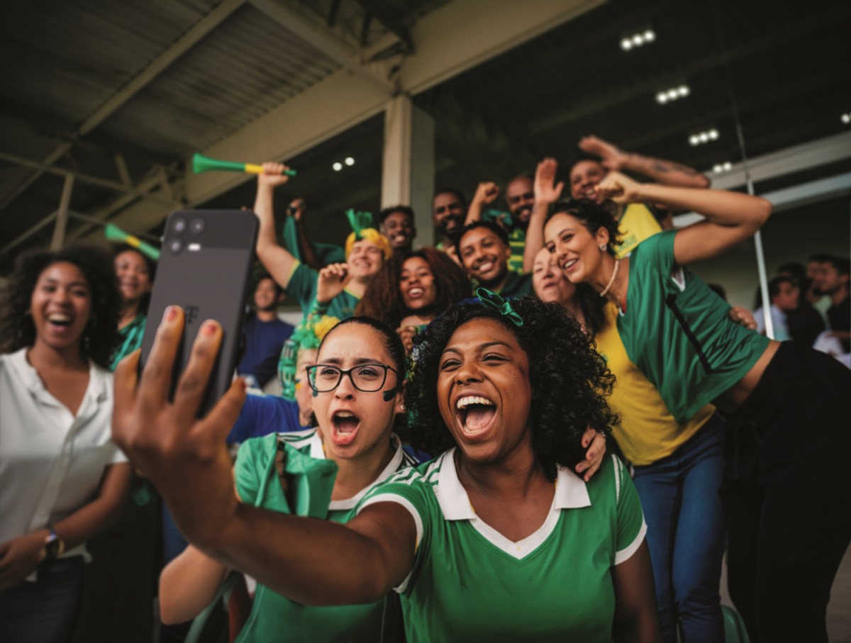 T-Mobile potencia la conexión de las familias latinas y su pasión por el fútbol