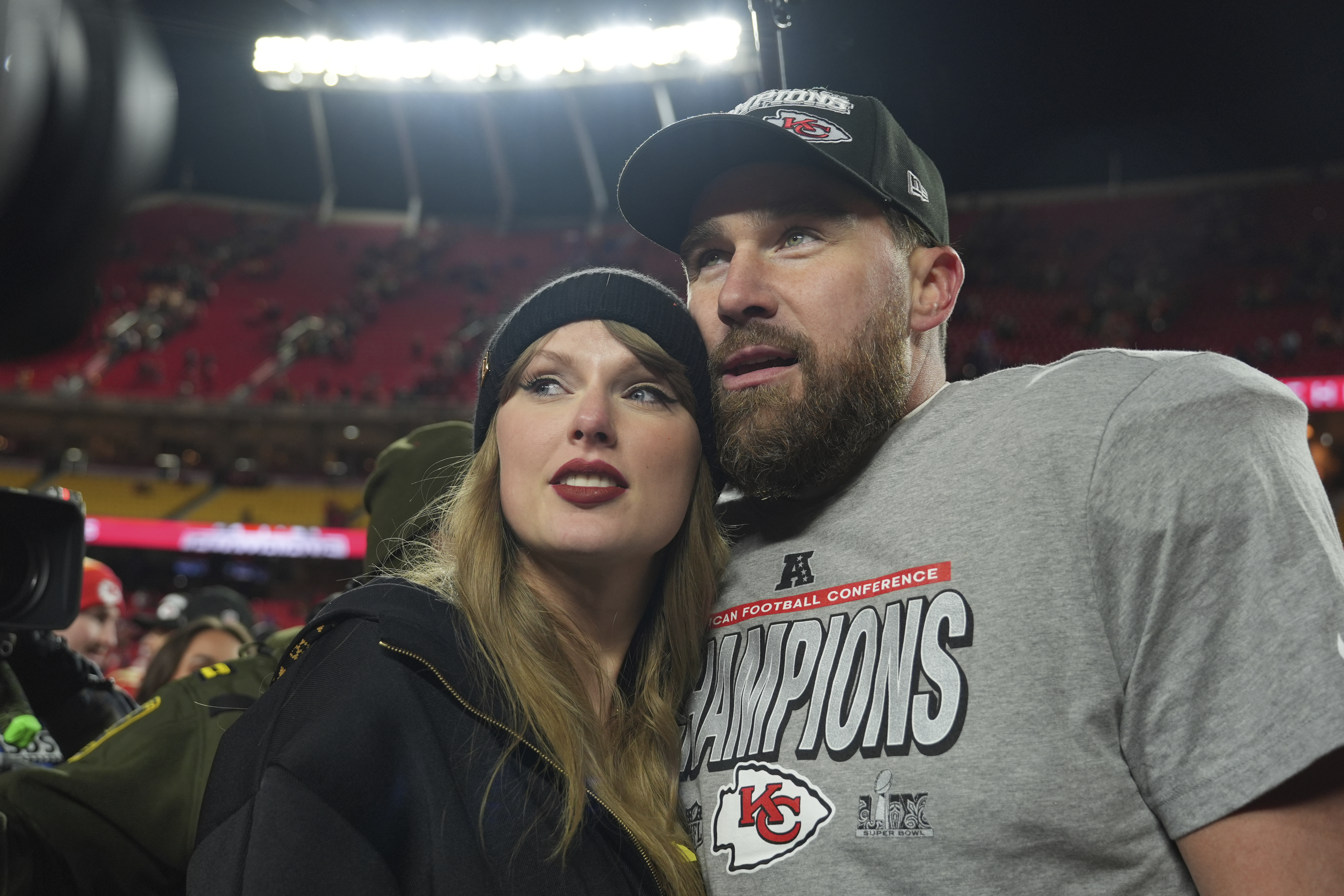 Taylor Swift y Travis Kelce no quieren recibir regalos en su boda