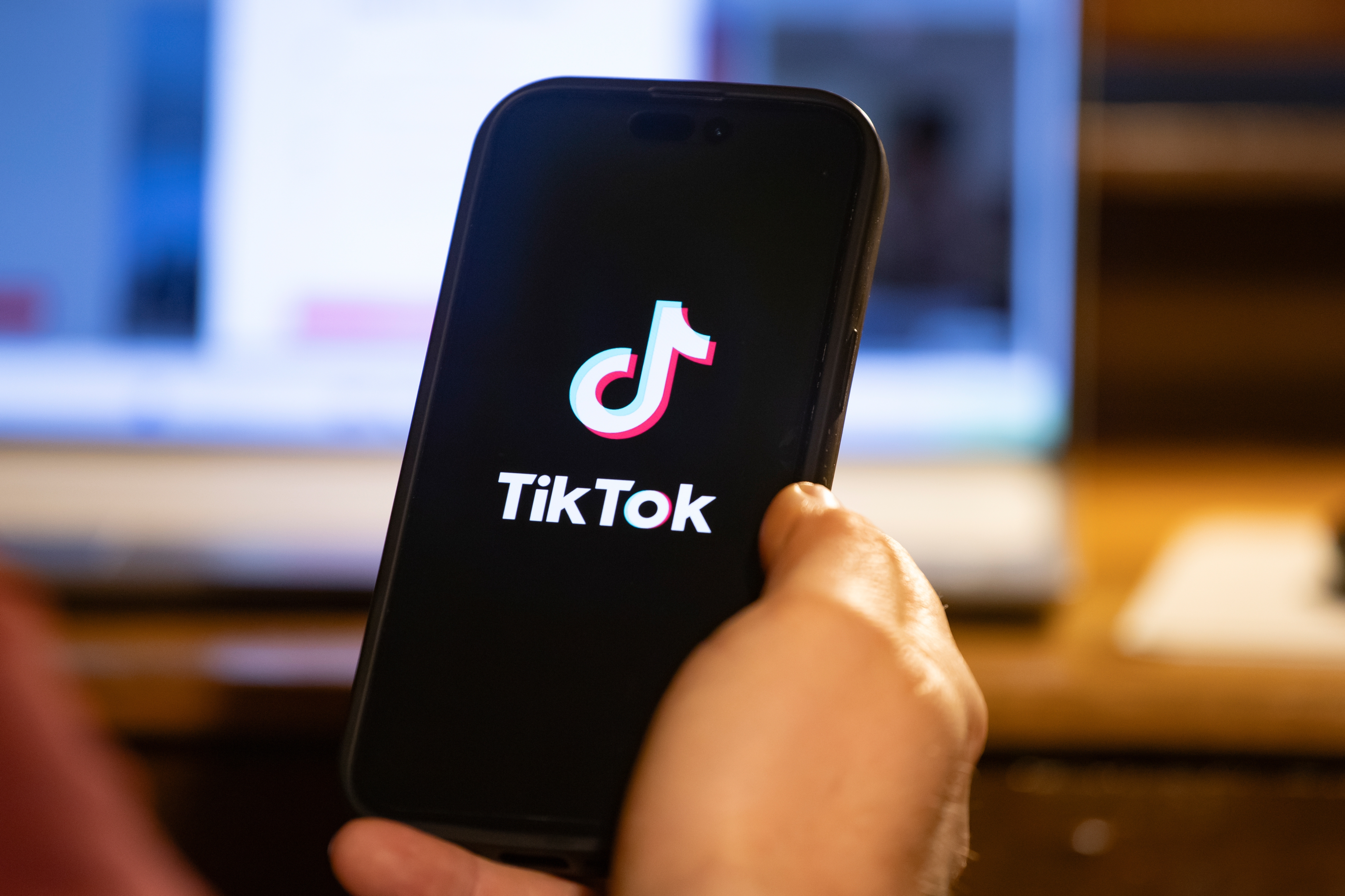 Convierte cualquier imagen de TikTok en el fondo de pantalla perfecto para tu móvil