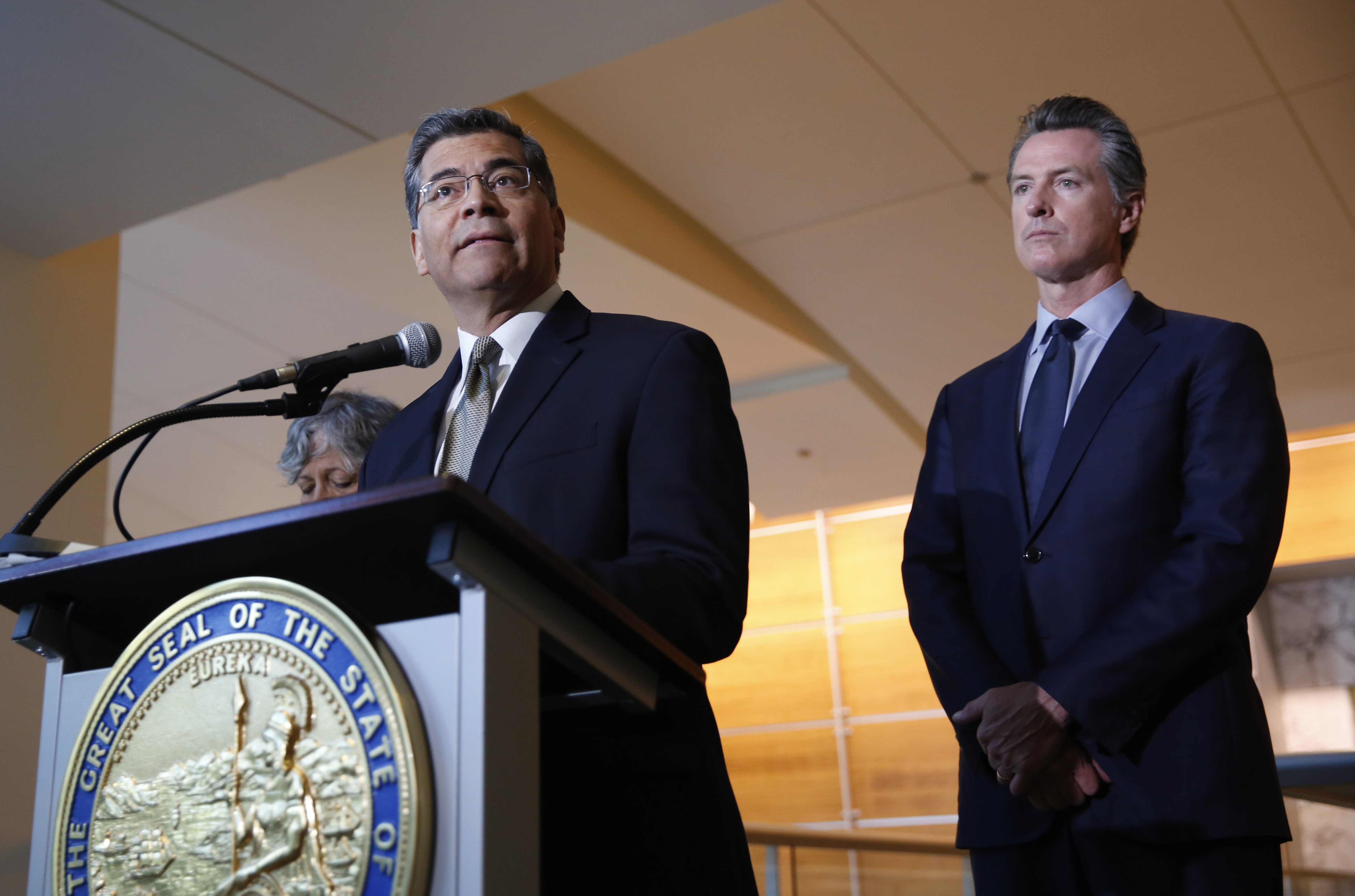 Gavin Newsom y Kamala Harris apoyan a Xavier Becerra para gobernador de California