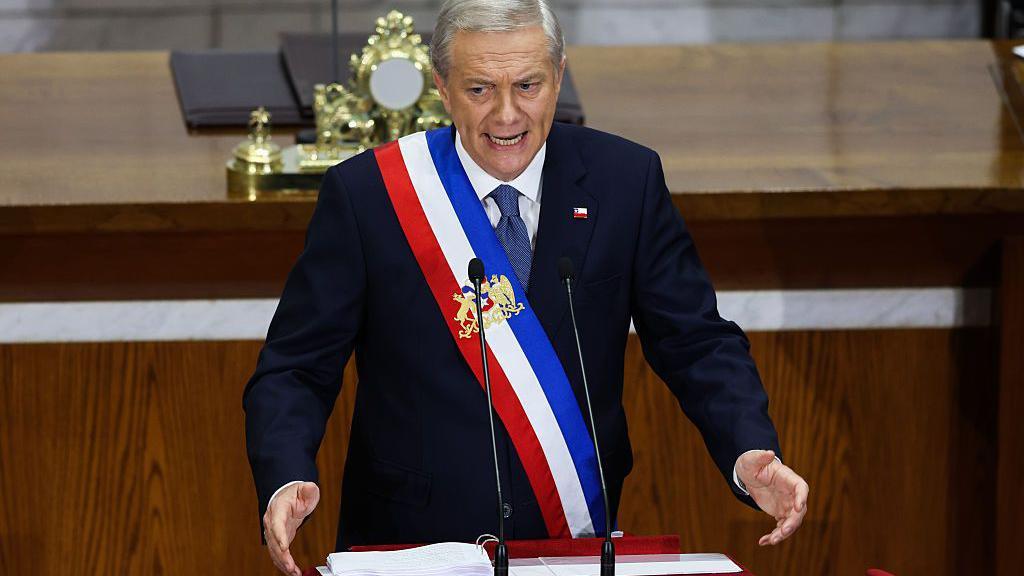 Qué ventajas y riesgos tiene el polémico plan de Kast de reducir el impuesto a las empresas en Chile