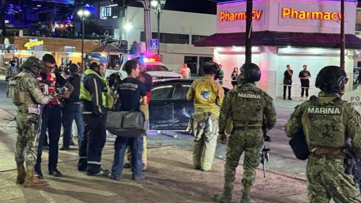 Conductor arrolla a una multitud en Los Cabos durante festejos por victoria de México en el Mundial