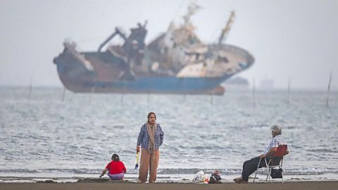 Nuevos ataques entre EE.UU. e Irán amenazan el alto el fuego y vuelven a encarecer el petróleo