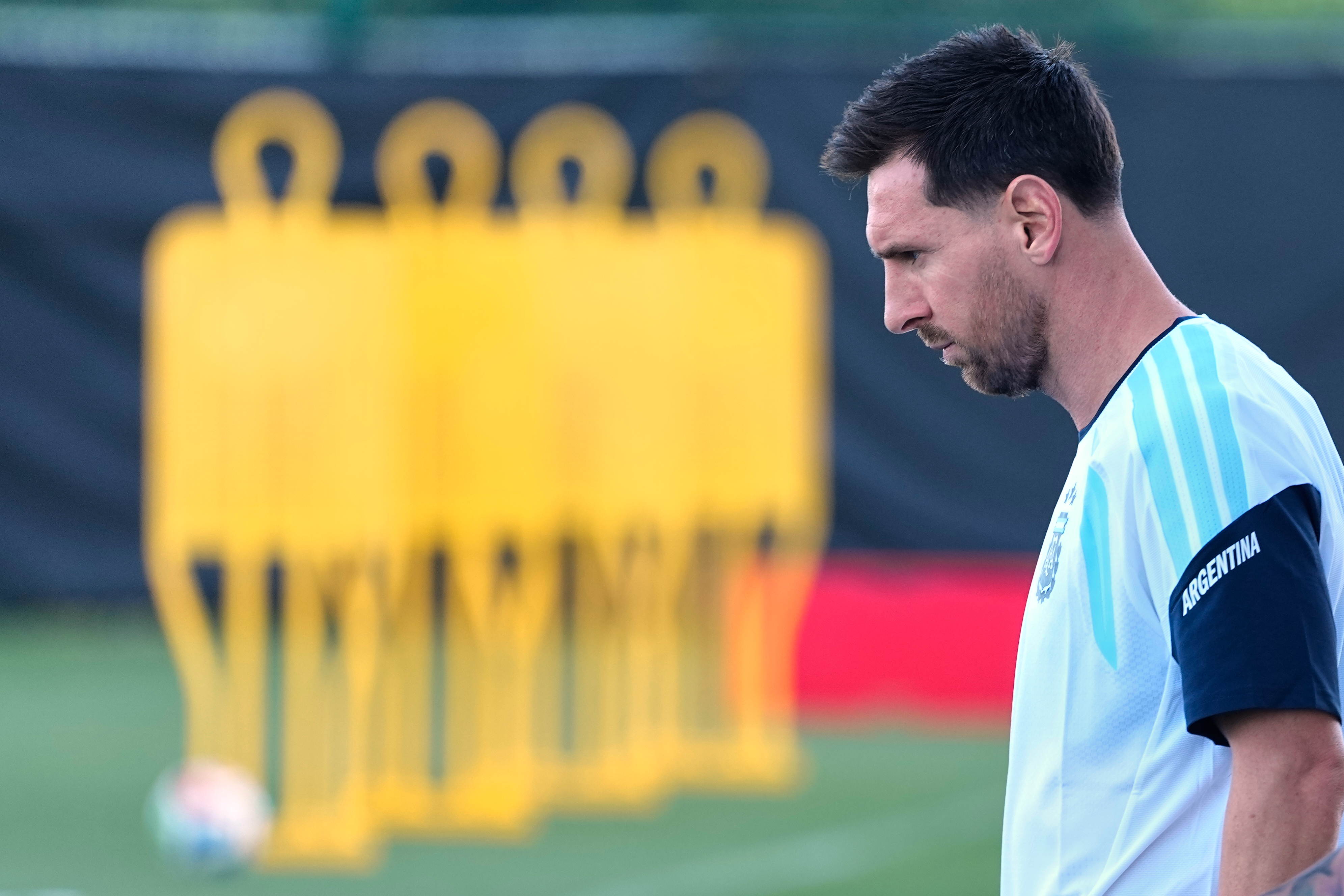 La falsa noticia sobre el padre de Messi genera conmoción: fuerte debate en Argentina
