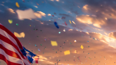 Miles de aficionados celebran frente a una pantalla gigante durante un festival del Mundial con banderas de distintos países