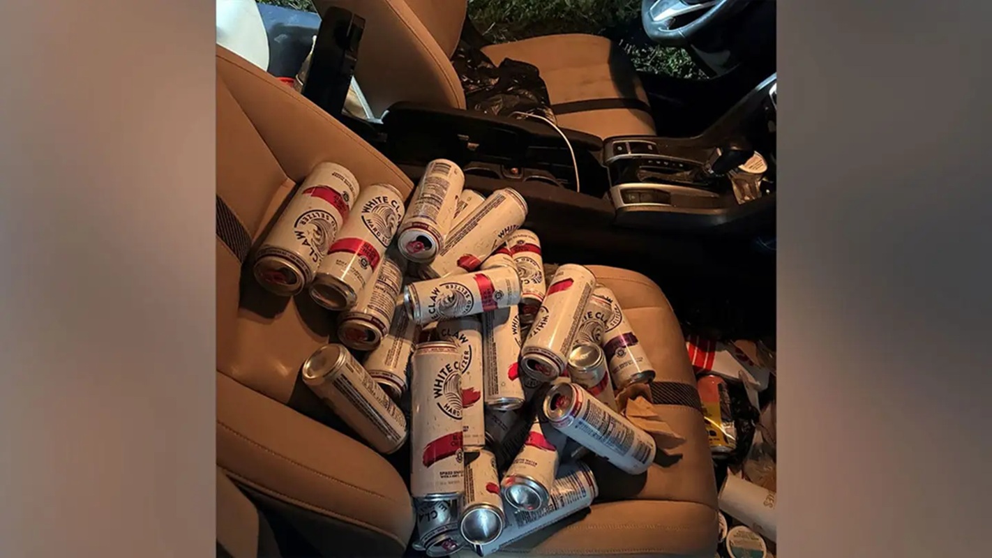 Detienen a conductor en Florida por presunto DUI tras hallar 34 envases abiertos de alcohol en su vehículo