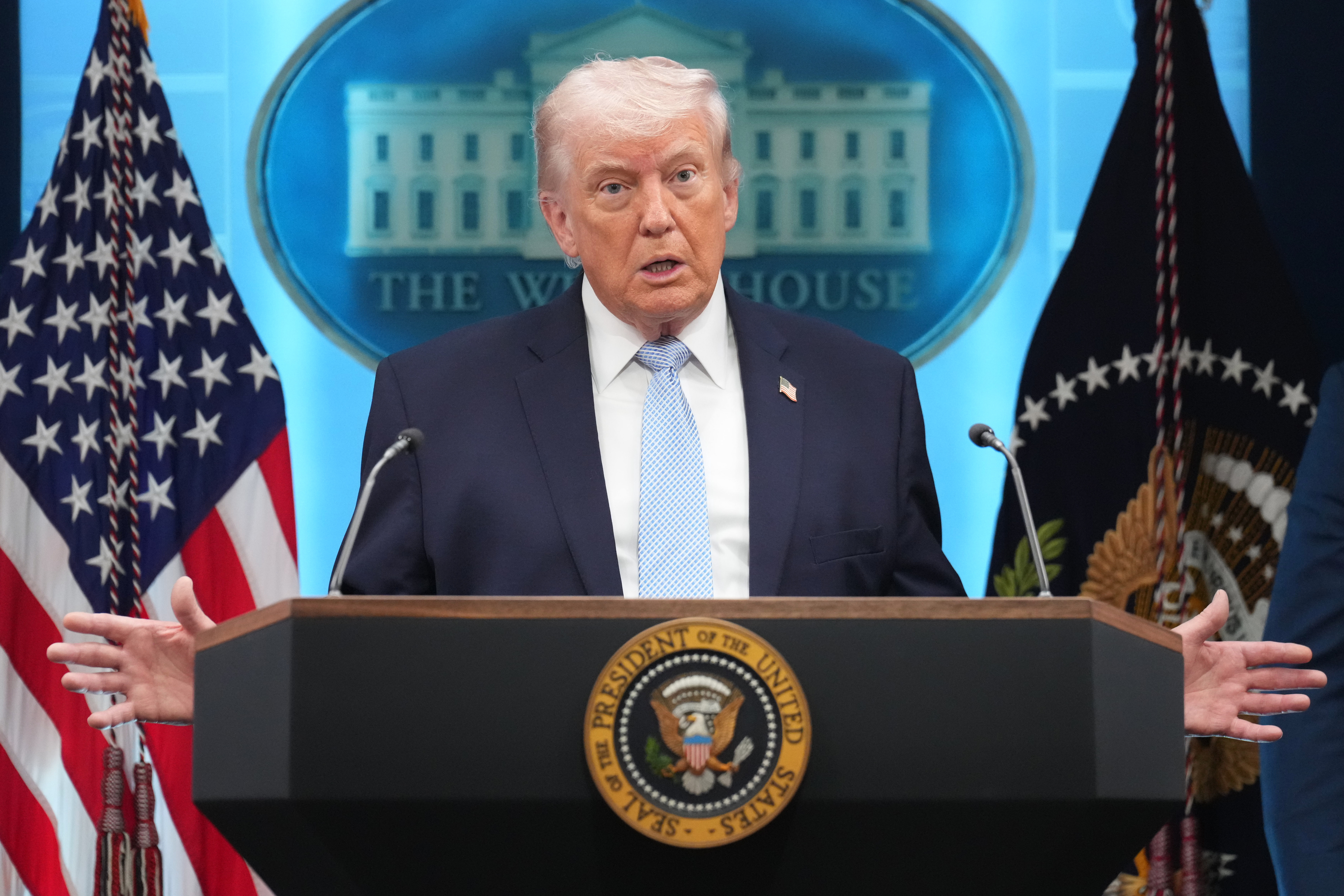 Trump anuncia oficialmente que Estados Unidos e Irán llegan a un acuerdo para poner fin a la guerra