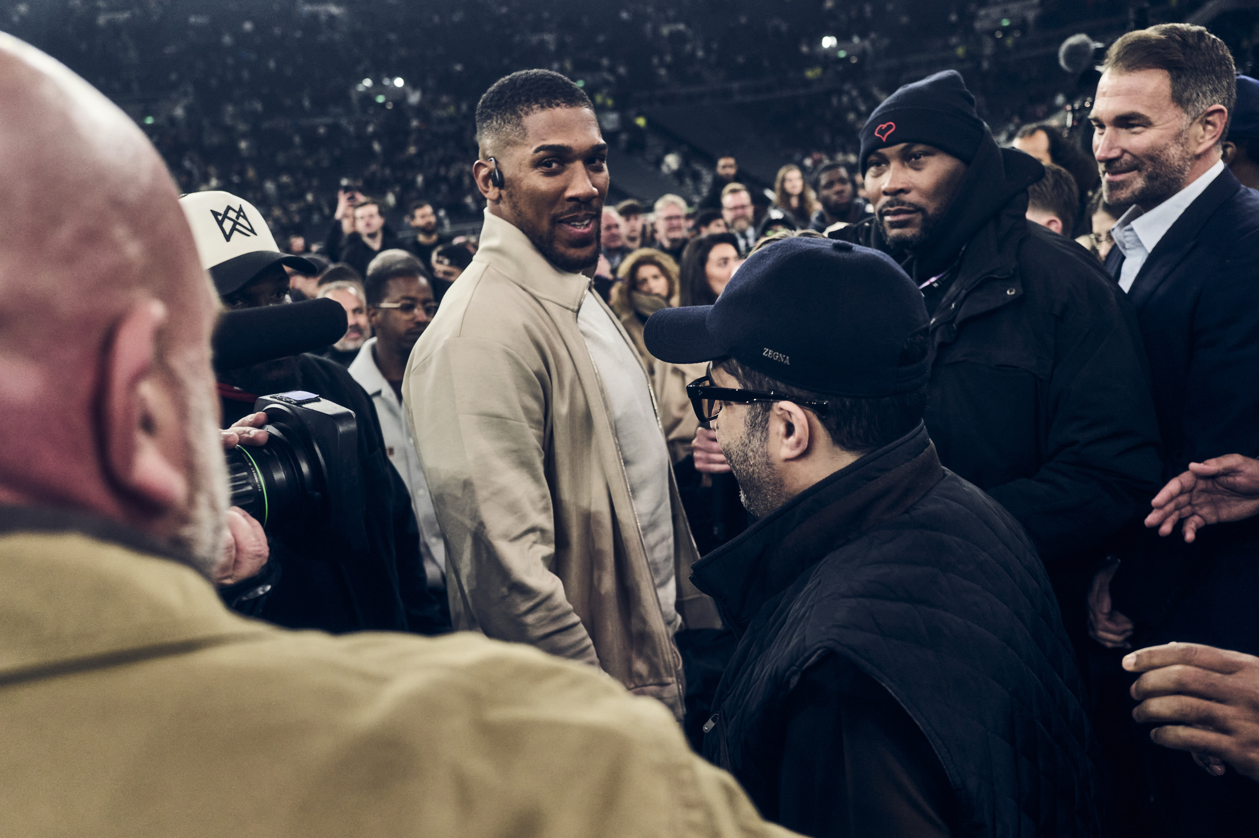 Anthony Joshua envía un ultimátum a Fury con la promesa que lo va a derribar