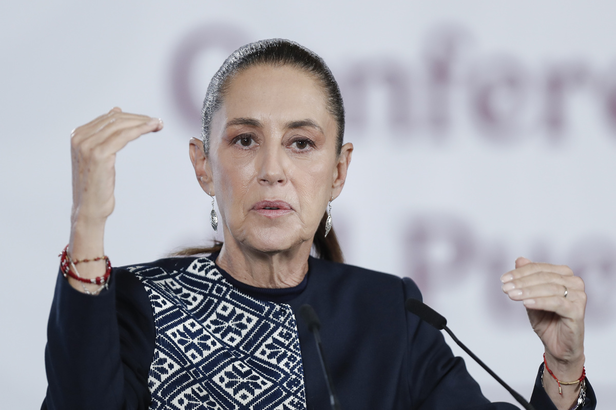 Sheinbaum insta a EE.UU. a "mirarse a sí mismo" tras acusaciones sobre presunto control de carteles del narcotráfico