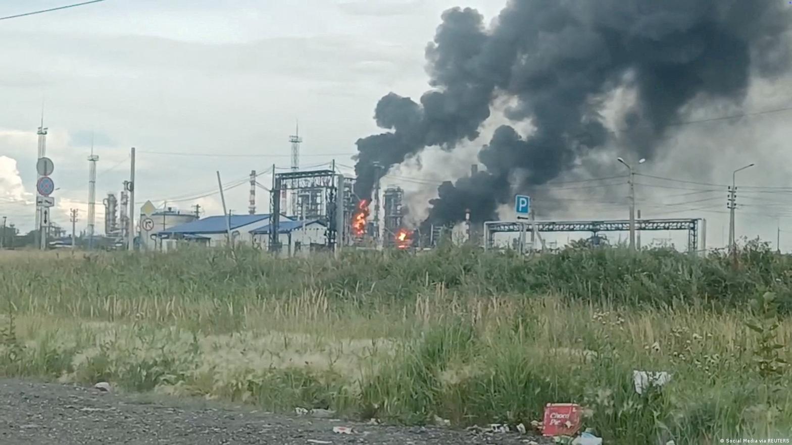 Ucrania alcanza dos refinerías rusas en Tatarstán con intensos ataques aéreos