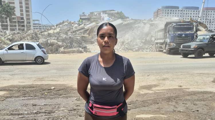 La joven venezolana que se niega a abandonar los escombros donde se encuentran los cuerpos de sus familiares