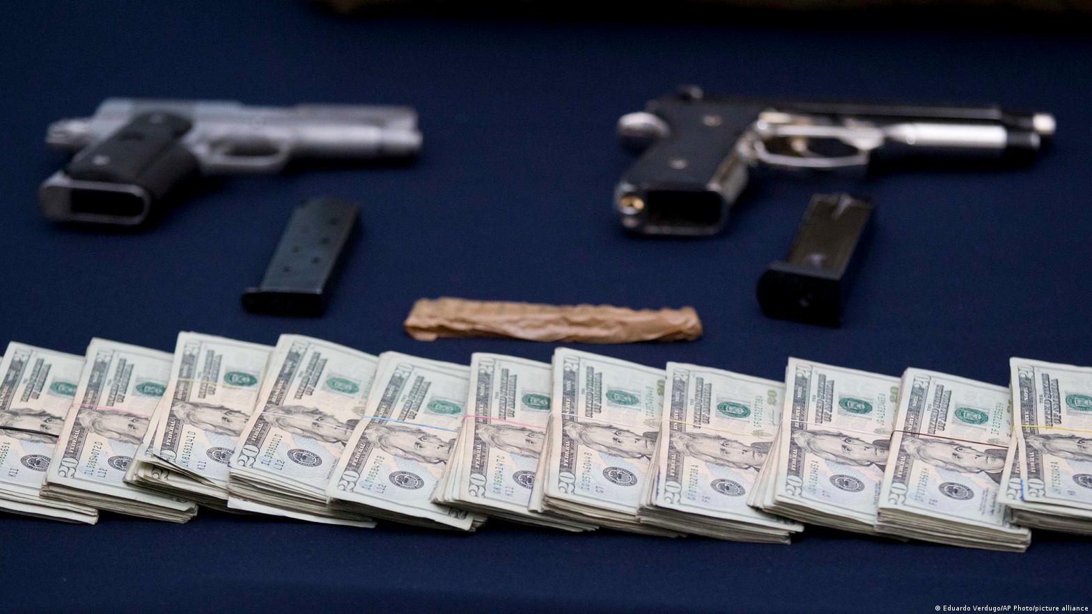 ¿A quién pertenece el dinero confiscado a los narcotraficantes mexicanos?