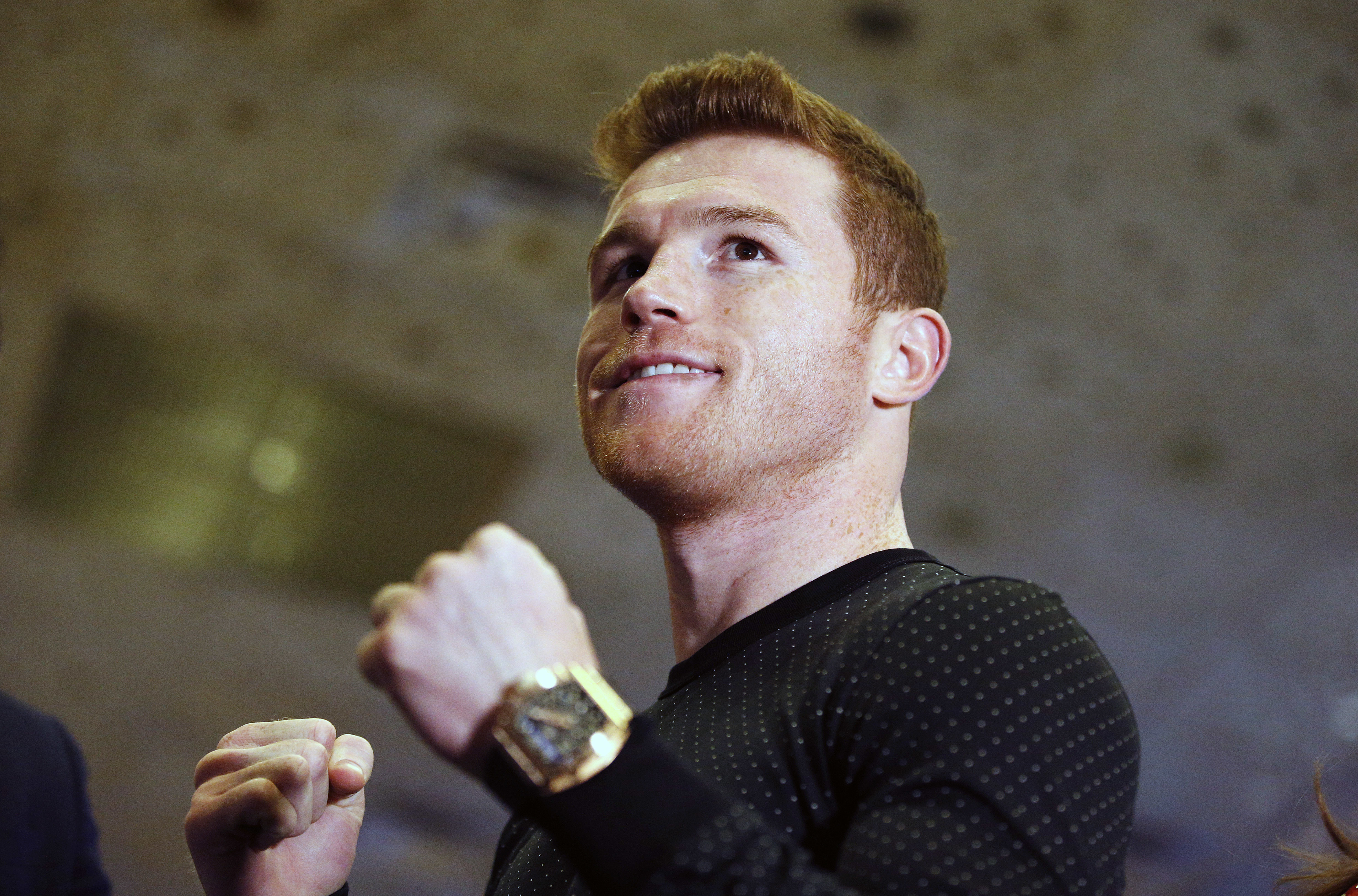 Canelo Álvarez arremete sobre Benavídez y dice que solo busca dinero para pelear